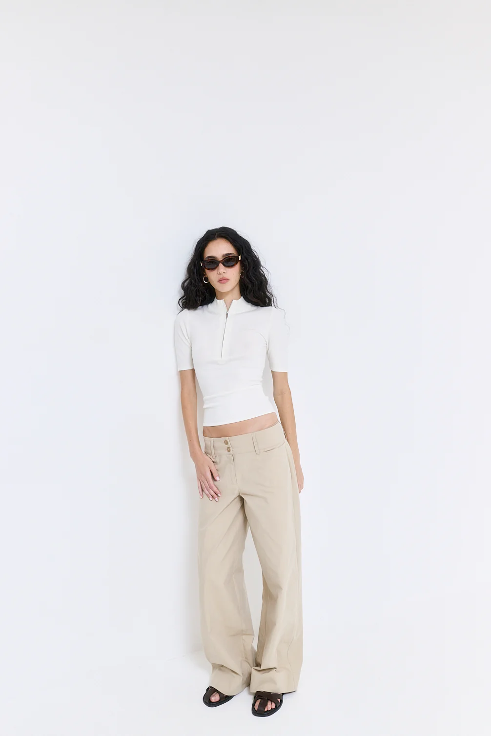 Mid Sleeved Zipper Knit - Image 3