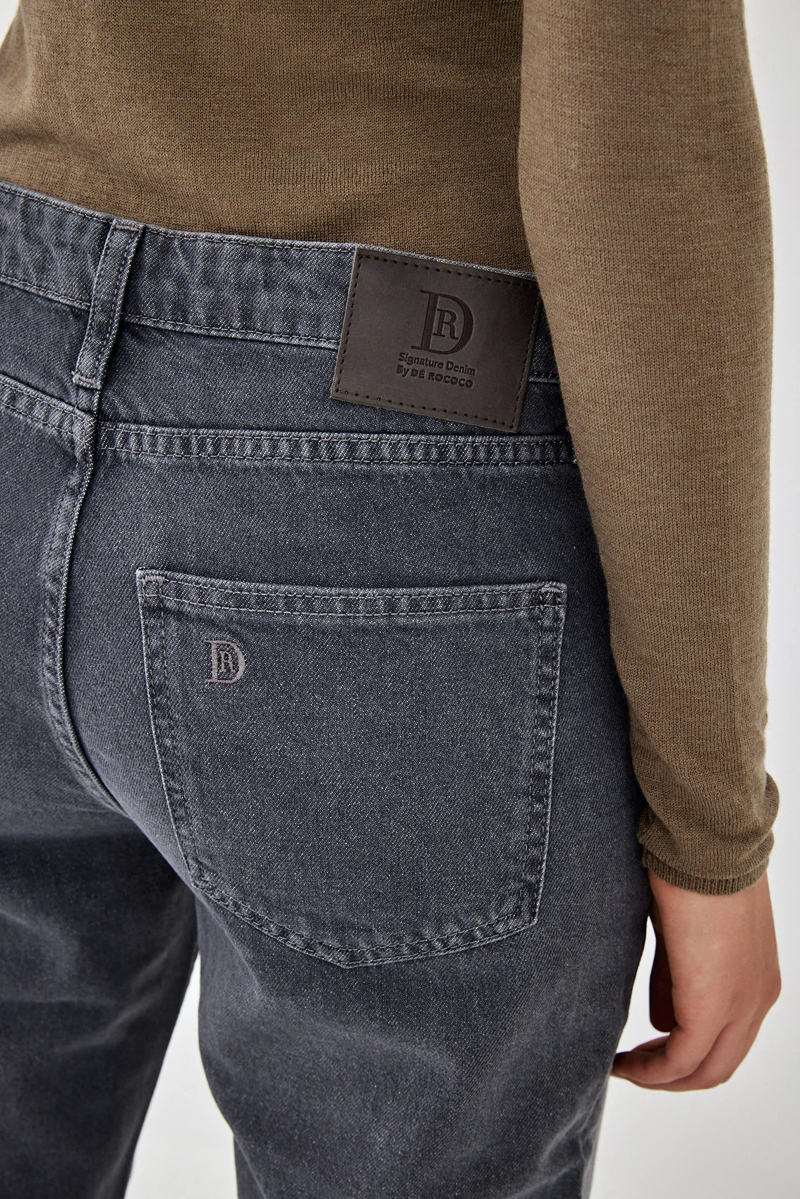 No.10| Low Rise Full Length Denim - Image 6