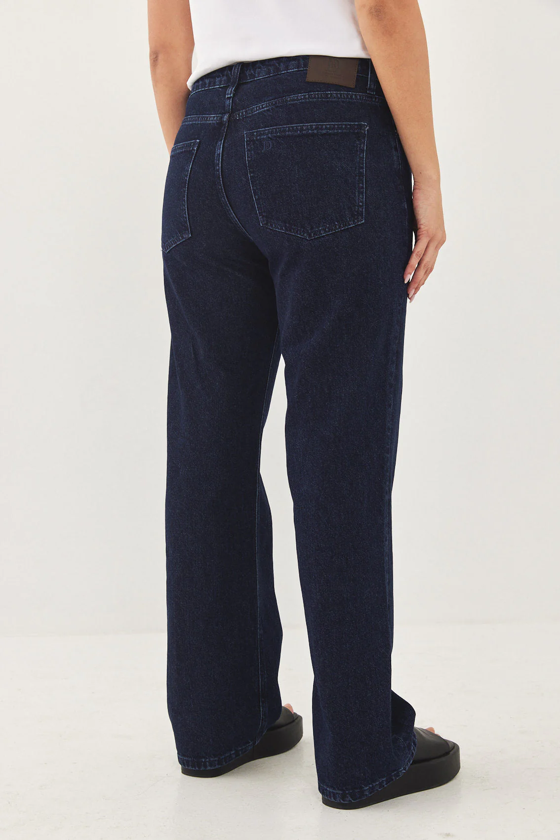 No.10| Low Rise Straight Denim - Image 12