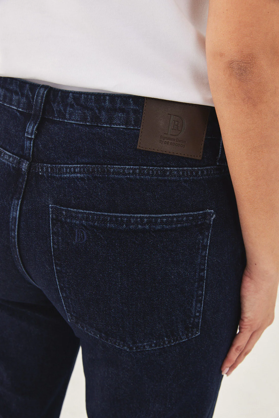 No.10| Low Rise Straight Denim - Image 13