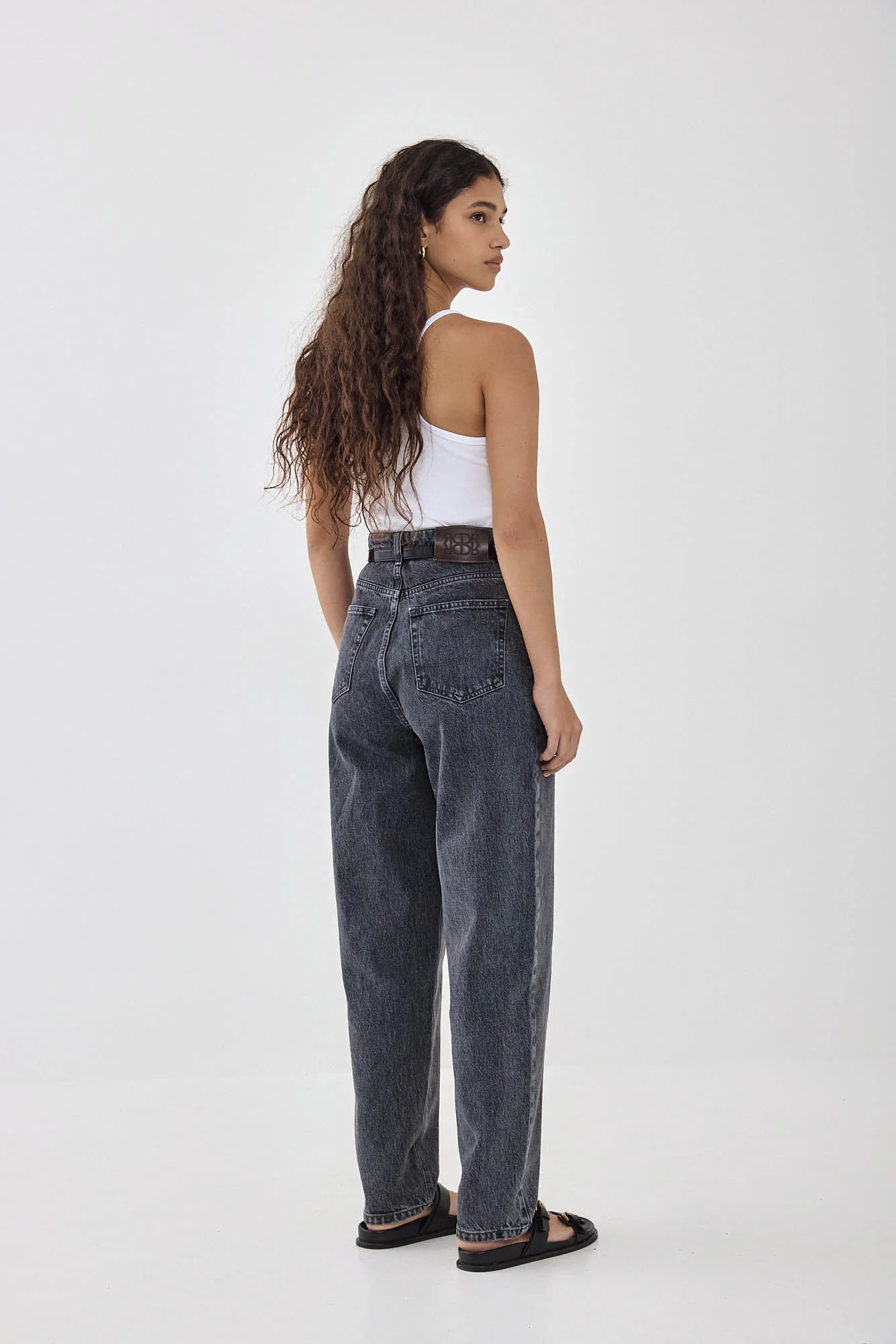 No.13| High Rise Tapered Balloon Denim - Image 5