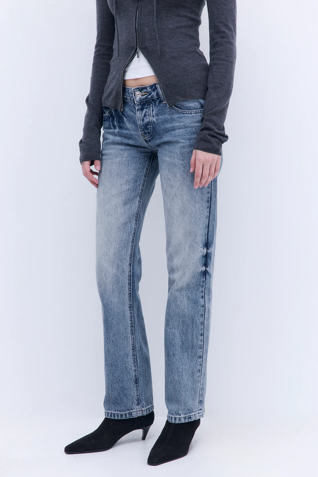 No.15| Low Rise Straight Denim - Image 4