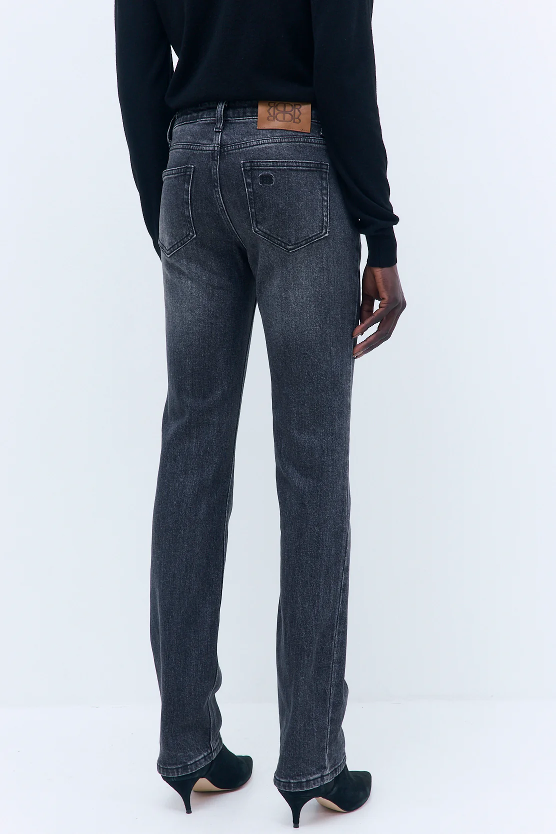 No.18| Mid Rise Fitted Denim - Image 5