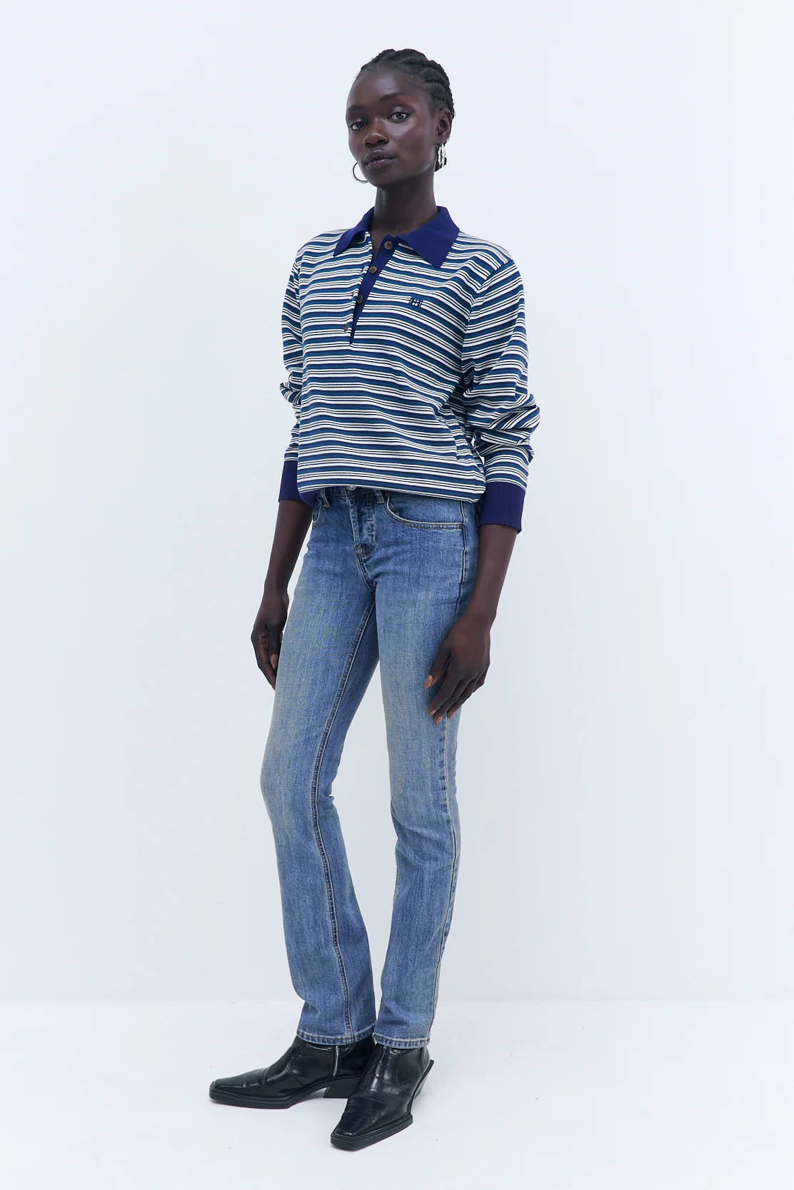 No.18| Mid Rise Fitted Denim - Image 4