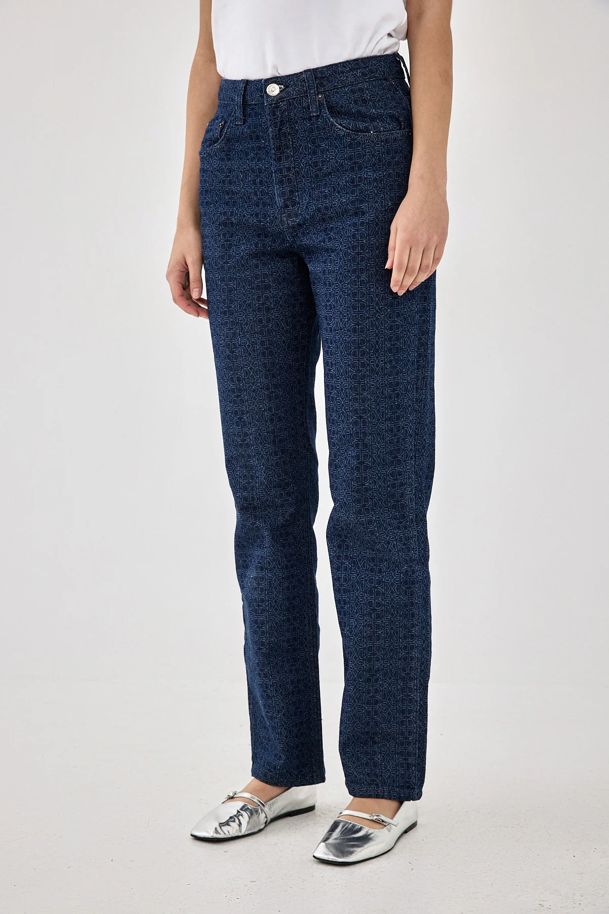 Dr Monogram No.6 High Waist Straight Denim - Image 4