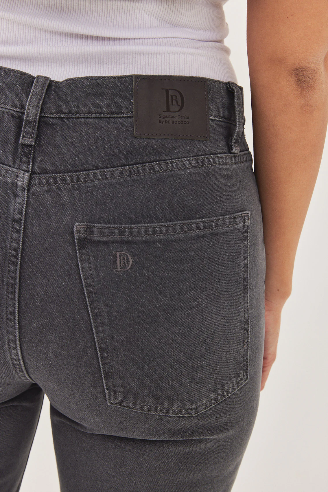 No.9| High Waist Straight Cropped Denim - Image 11