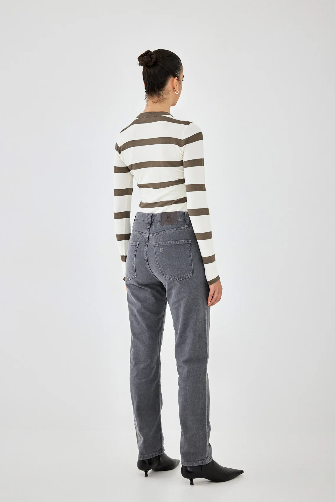 No.9| High Waist Straight Cropped Denim - Image 5