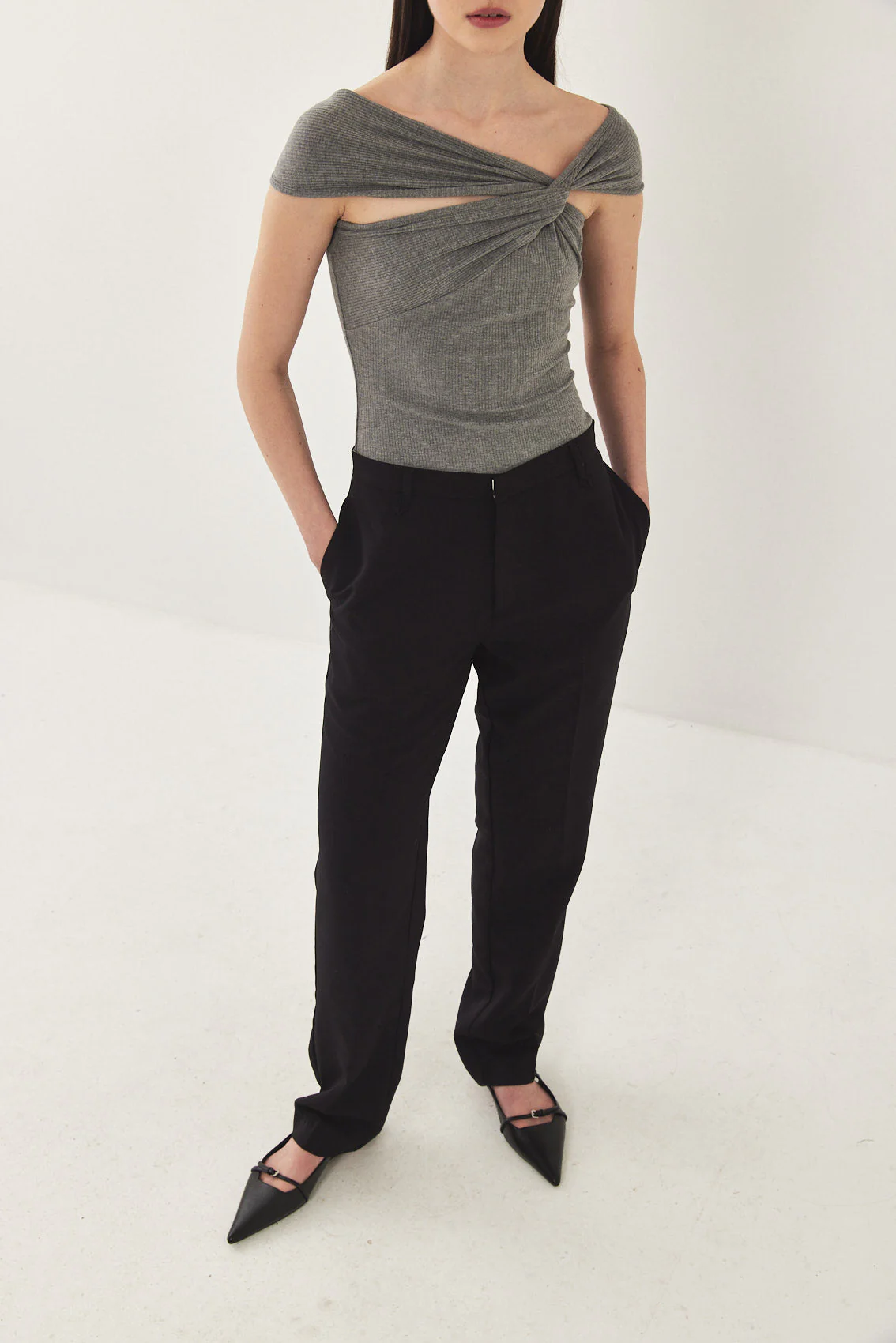Off Shoulder Ribbed Tank Top - Image 3