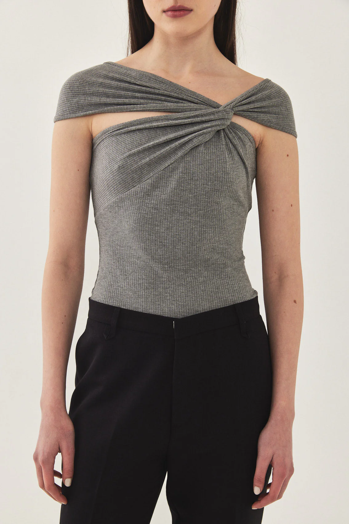 Off Shoulder Ribbed Tank Top - Image 6