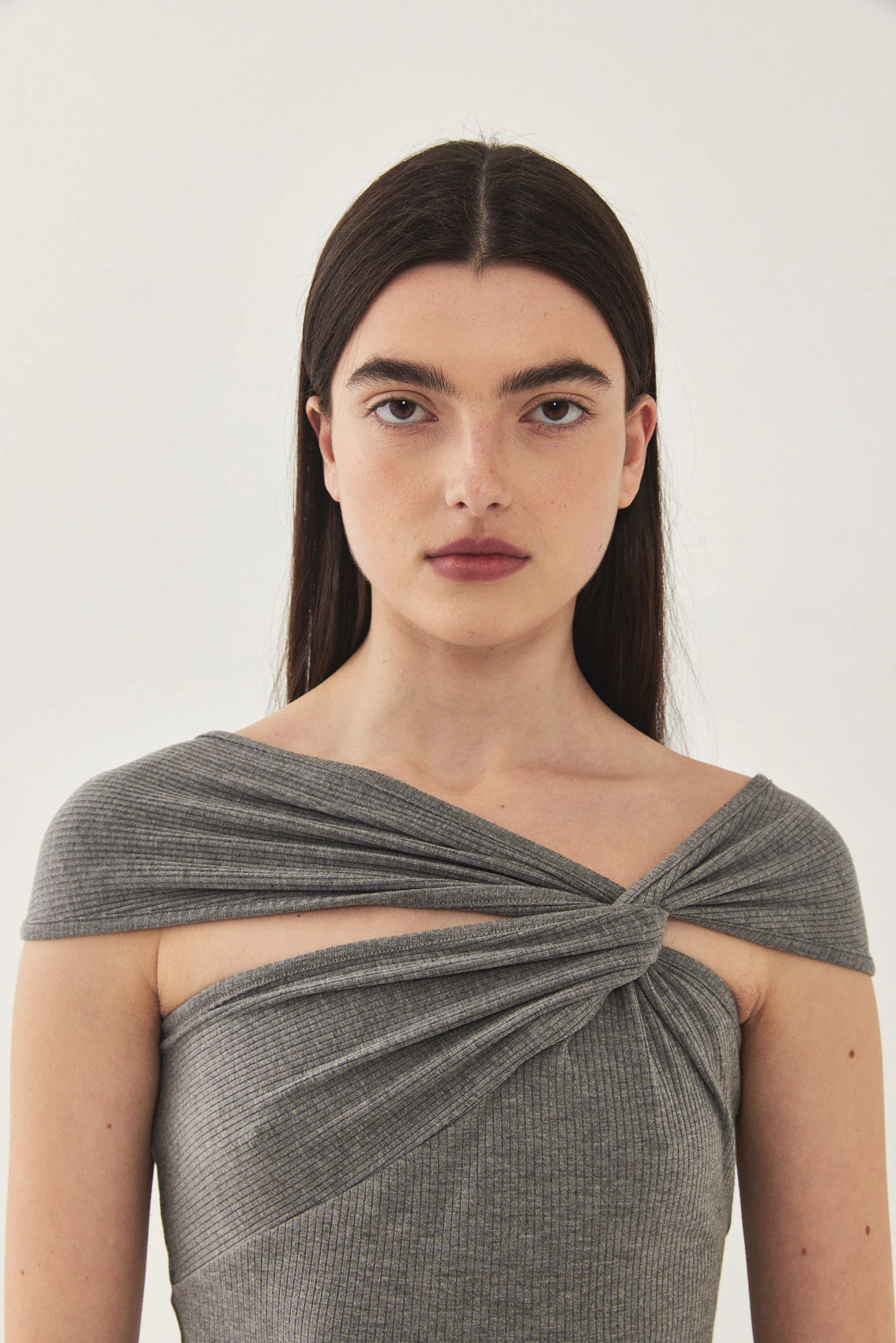 Off Shoulder Ribbed Tank Top - Image 7