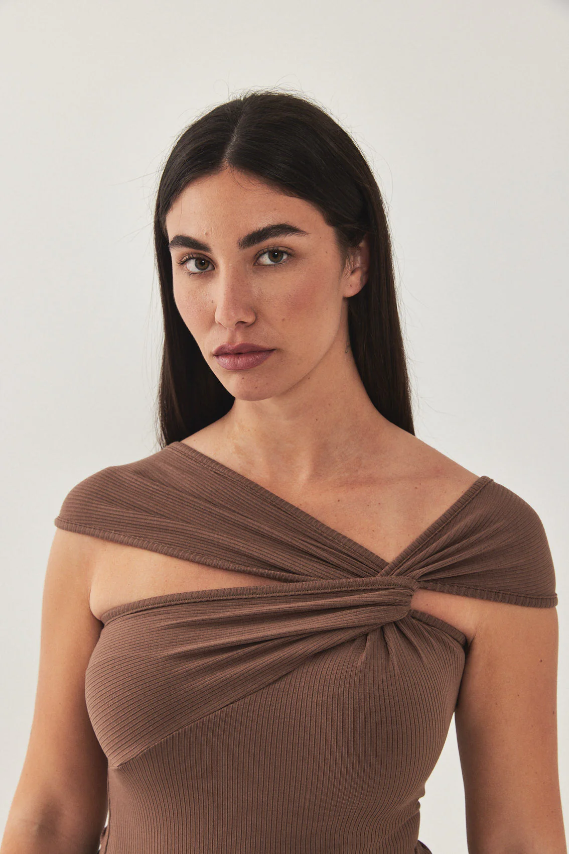 Off Shoulder Ribbed Tank Top - Image 8