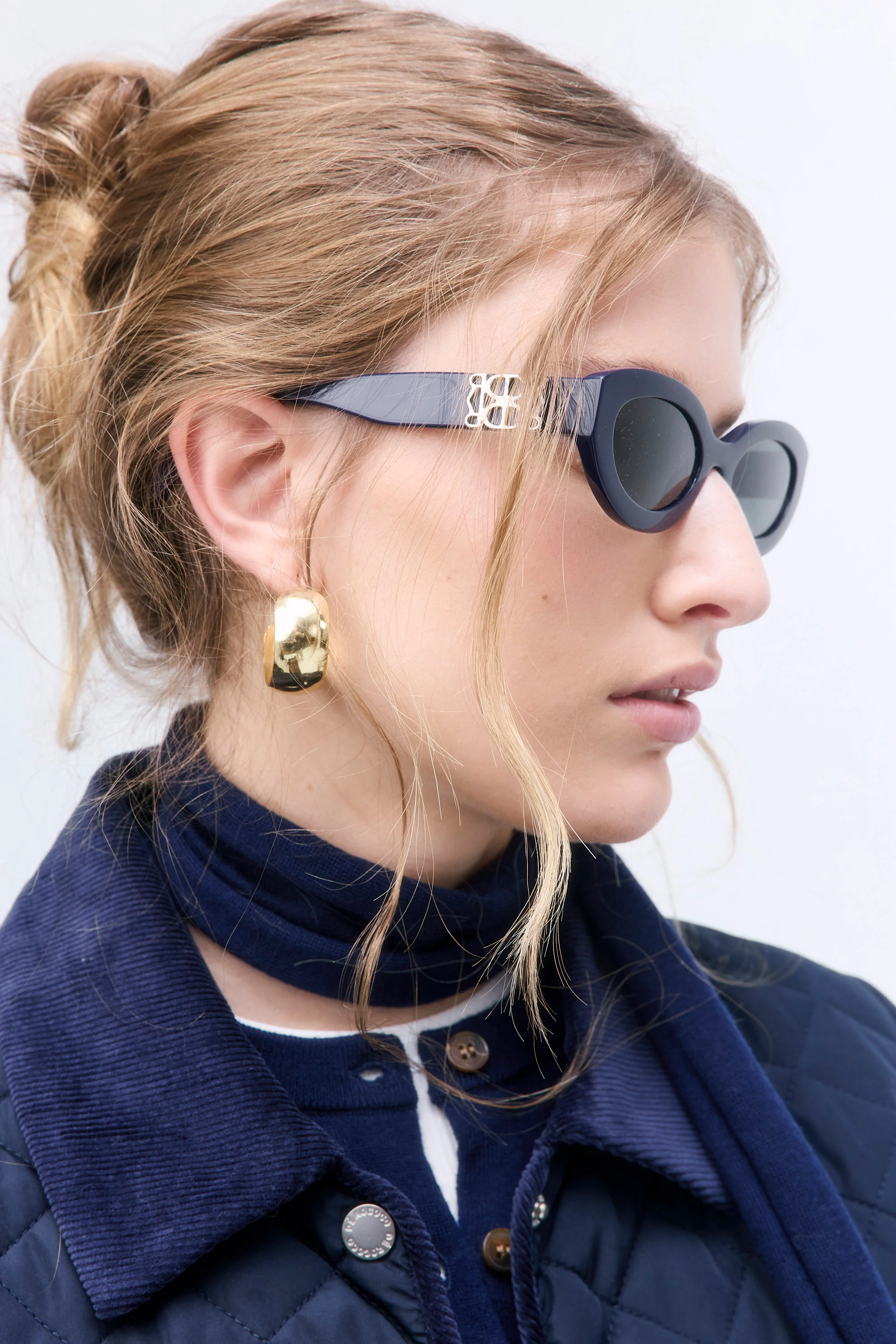 Oval Sunglasses - Image 4