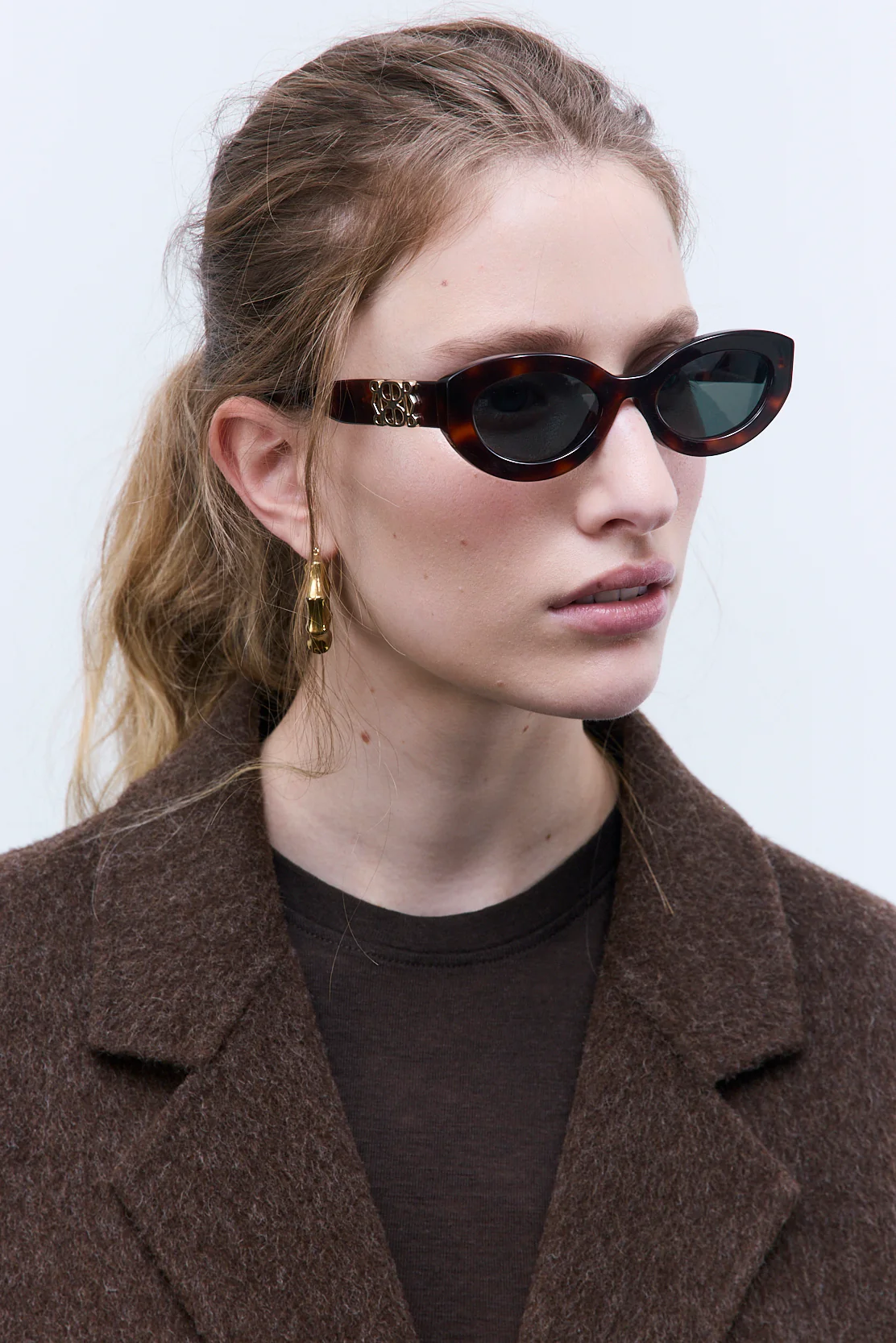 Oval Sunglasses - Image 4
