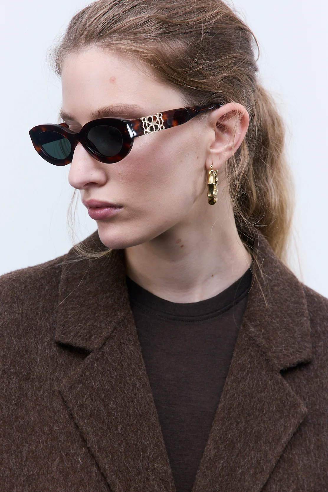 Oval Sunglasses - Image 6