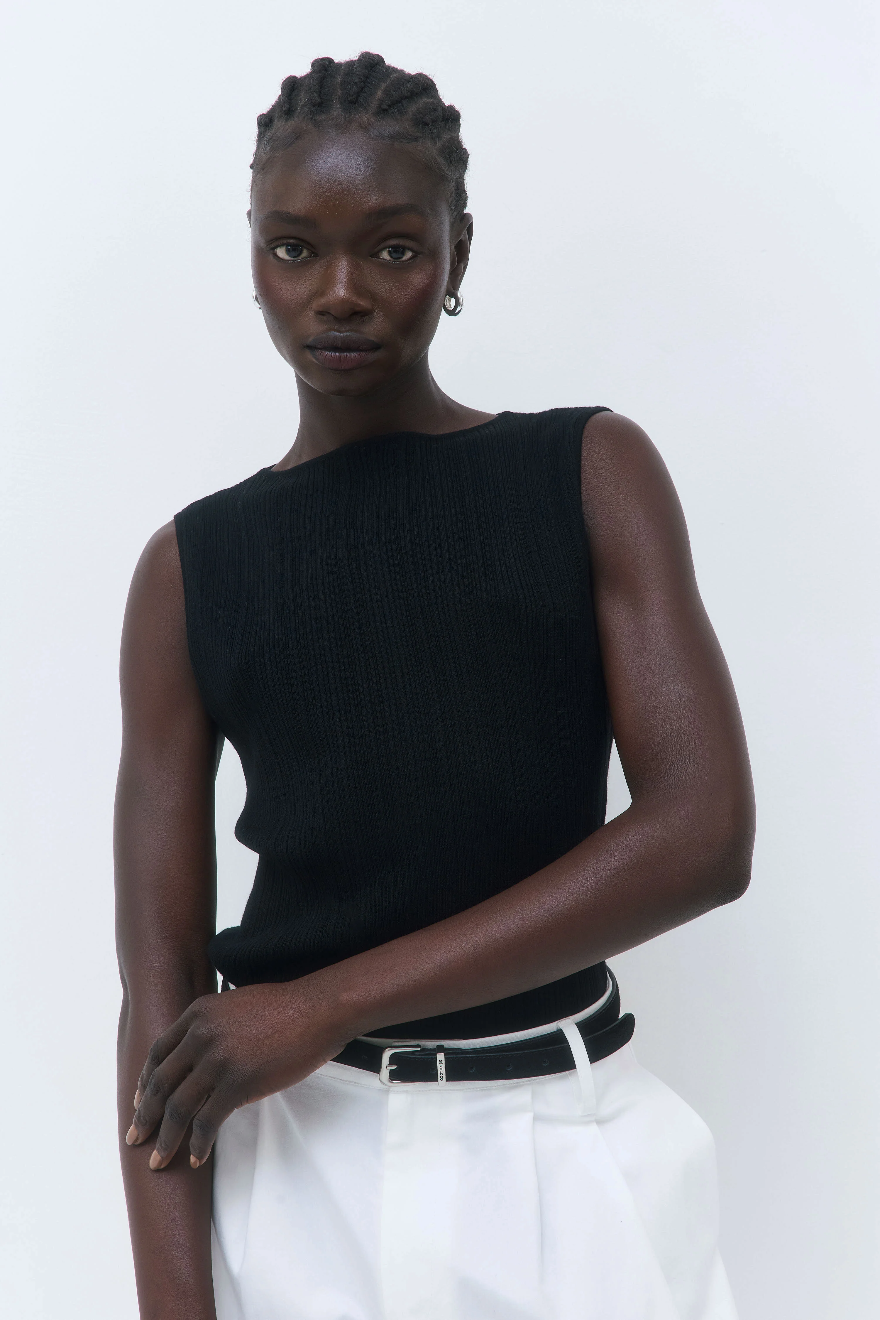 Ribbed Boat Neck Vest