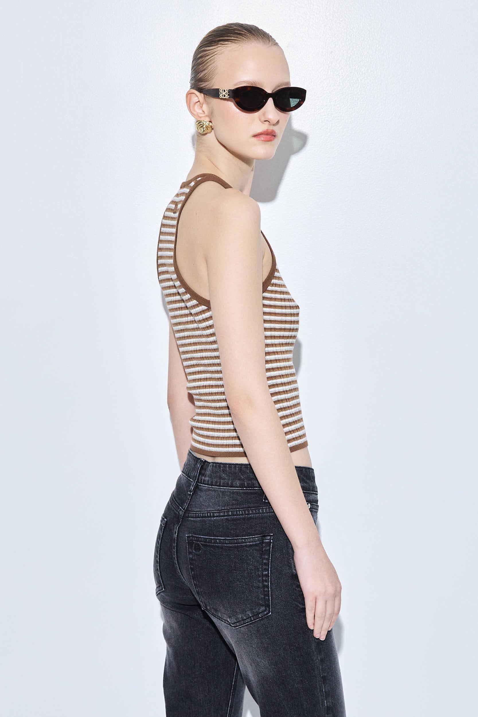 Ribbed Crew Neck Tank Top - Image 5