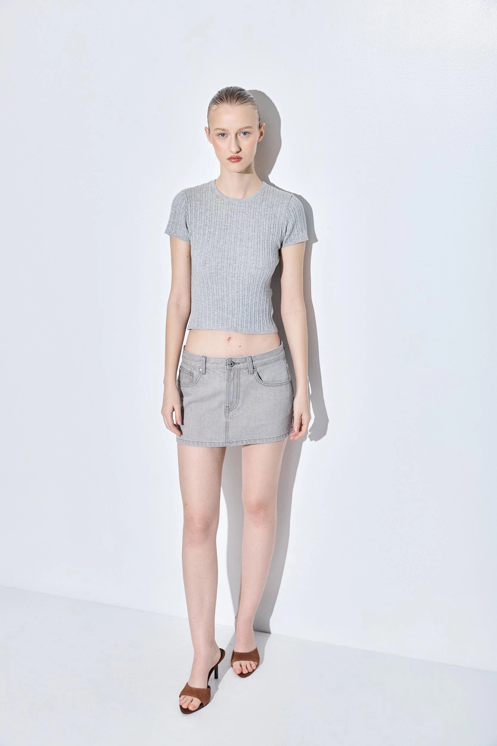 Ribbed Crew Neck Tee - Image 3