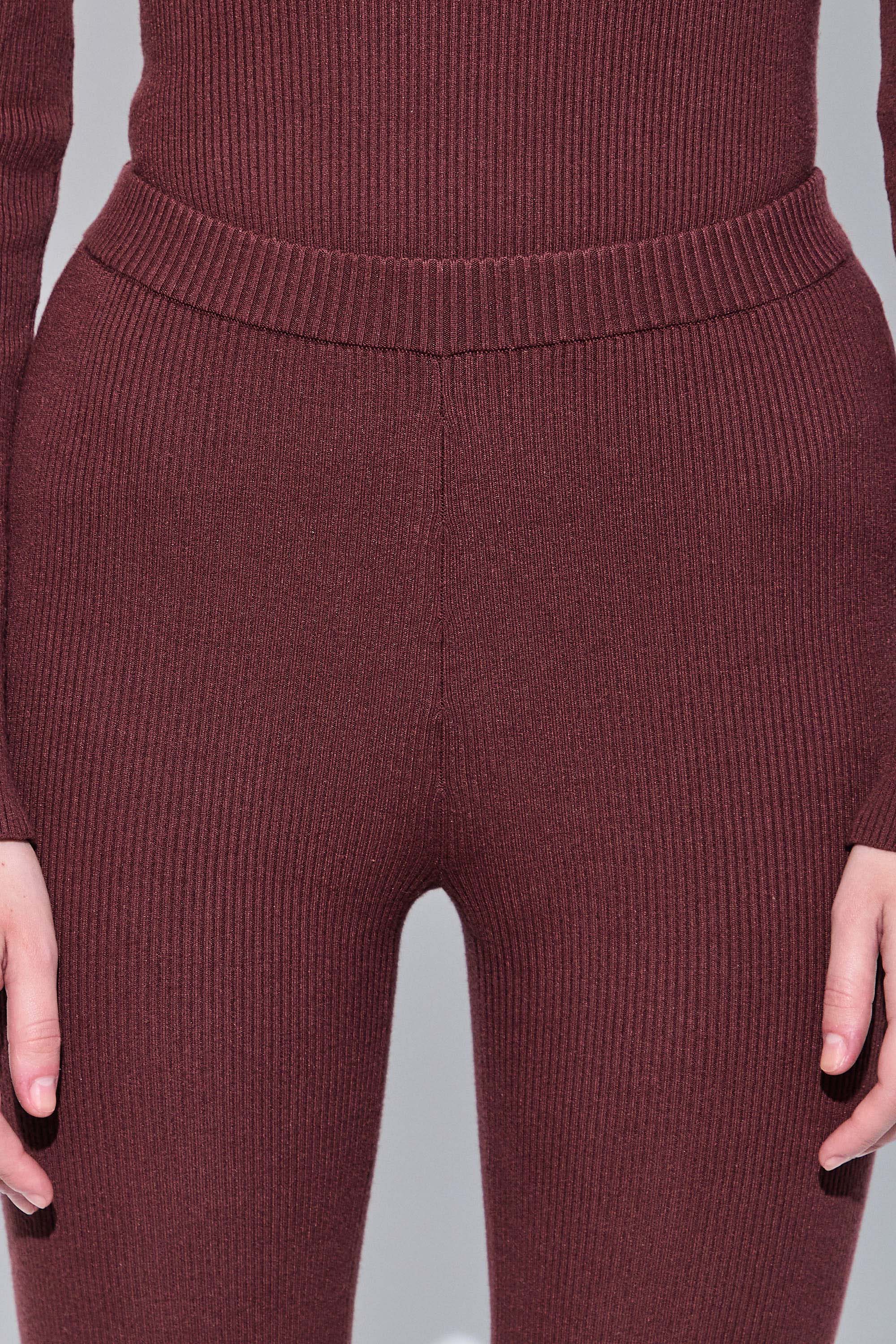 Ribbed Flared Leggings - Image 8