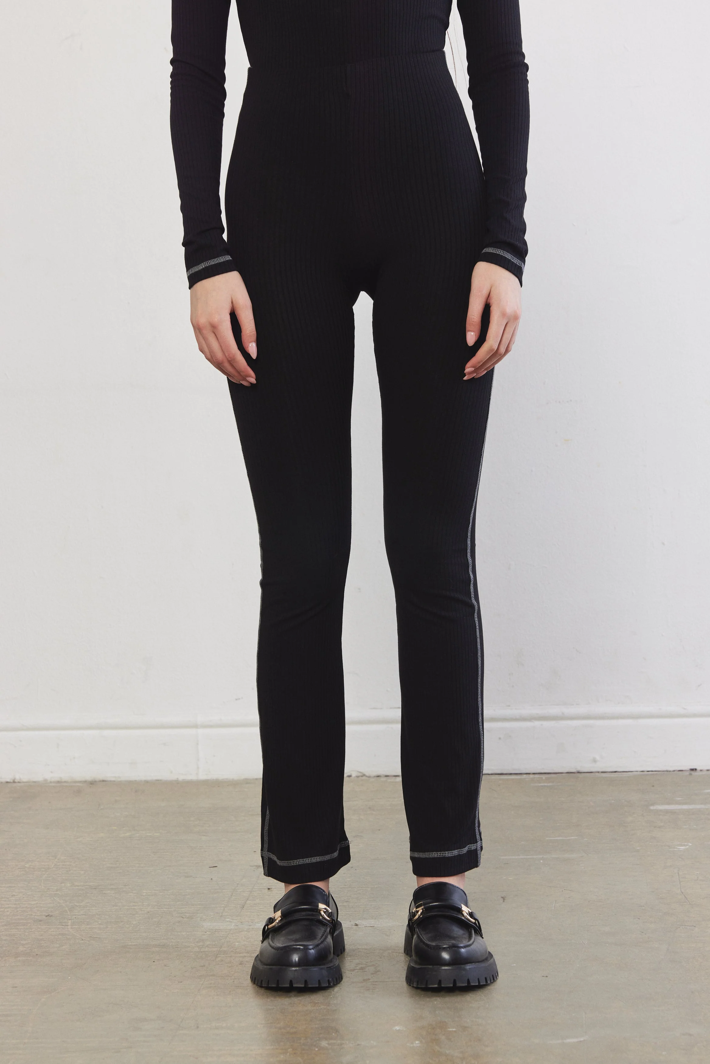 Ribbed Flat-Lock Flare Leggings - Image 2