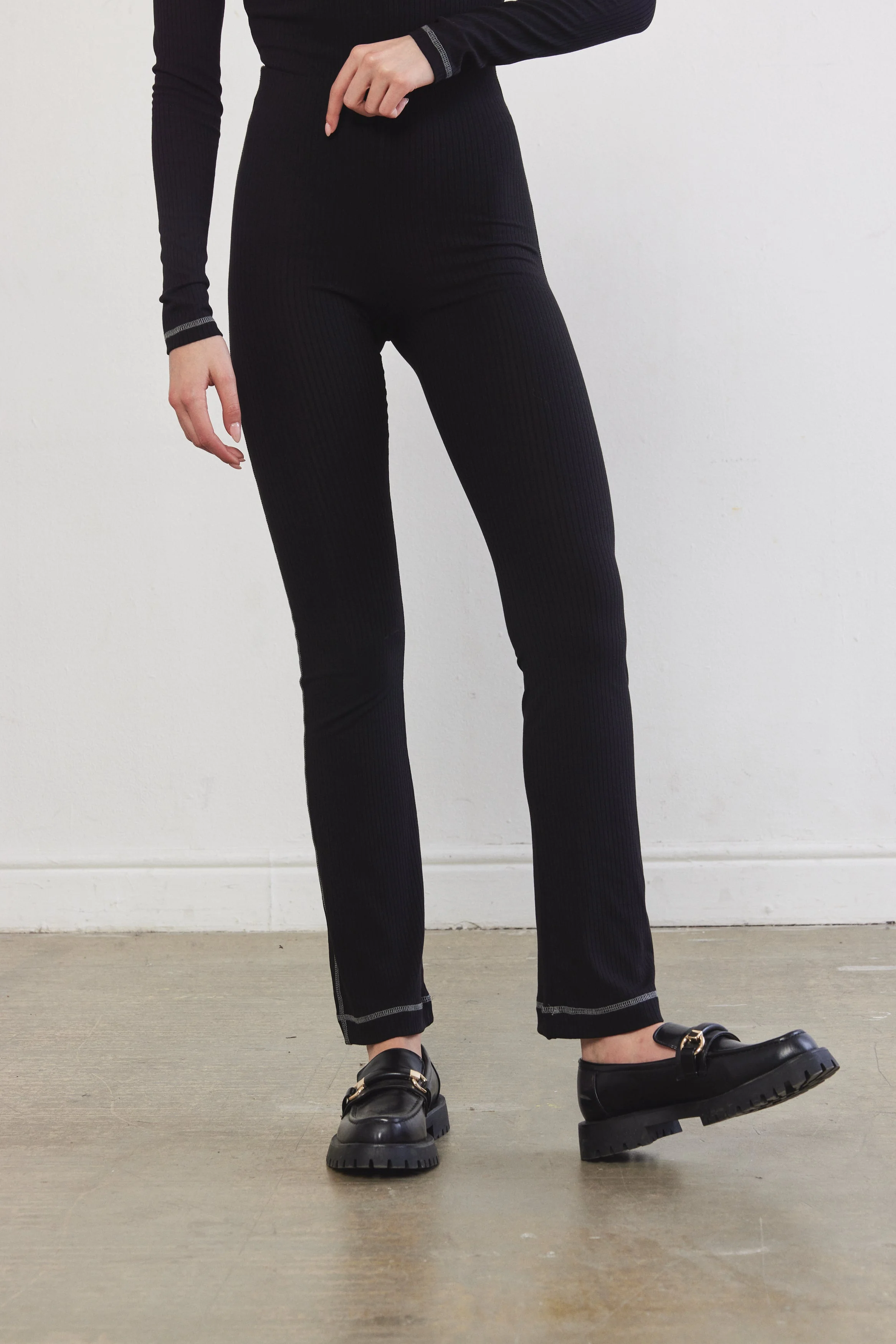 Ribbed Flat-Lock Flare Leggings - Image 6