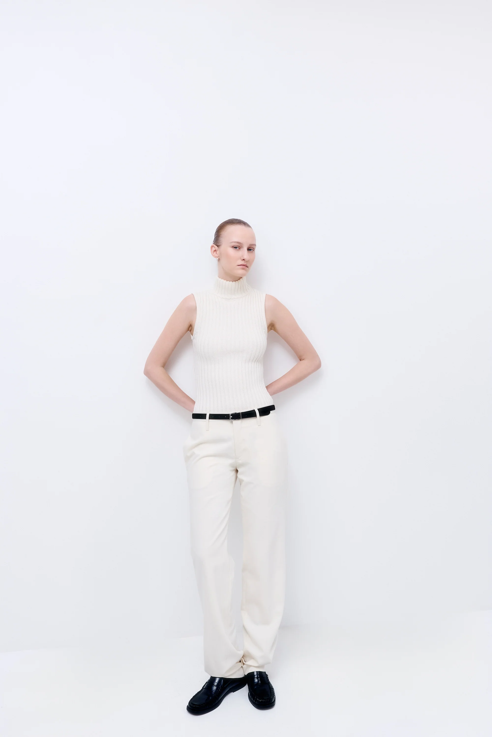 Thick Rib Golf Vest - Image 3