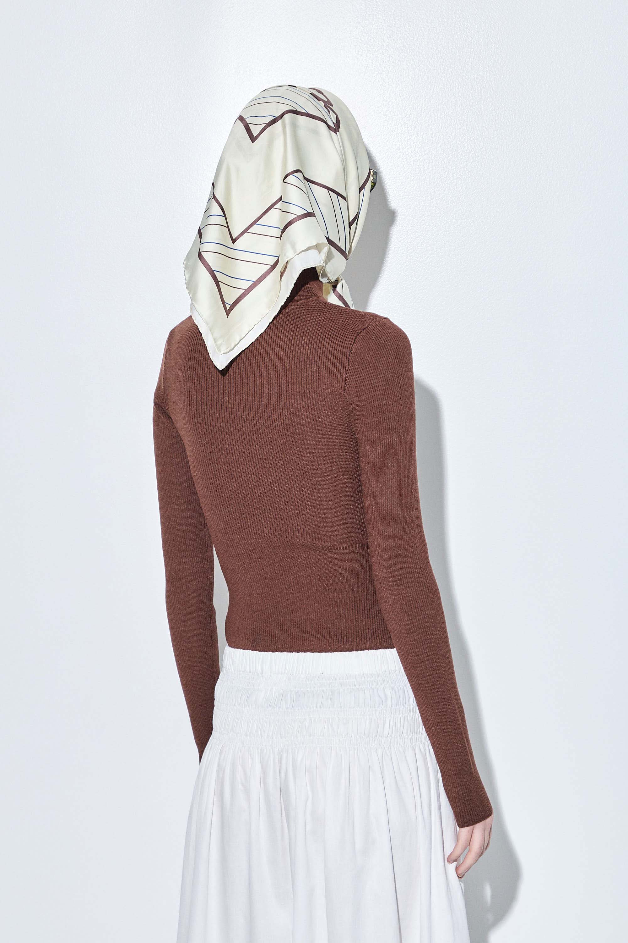 Ribbed Turtleneck Top - Image 5