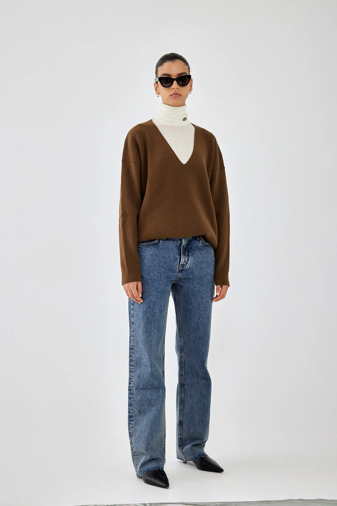Ribbed V Neck Sweater - Image 4