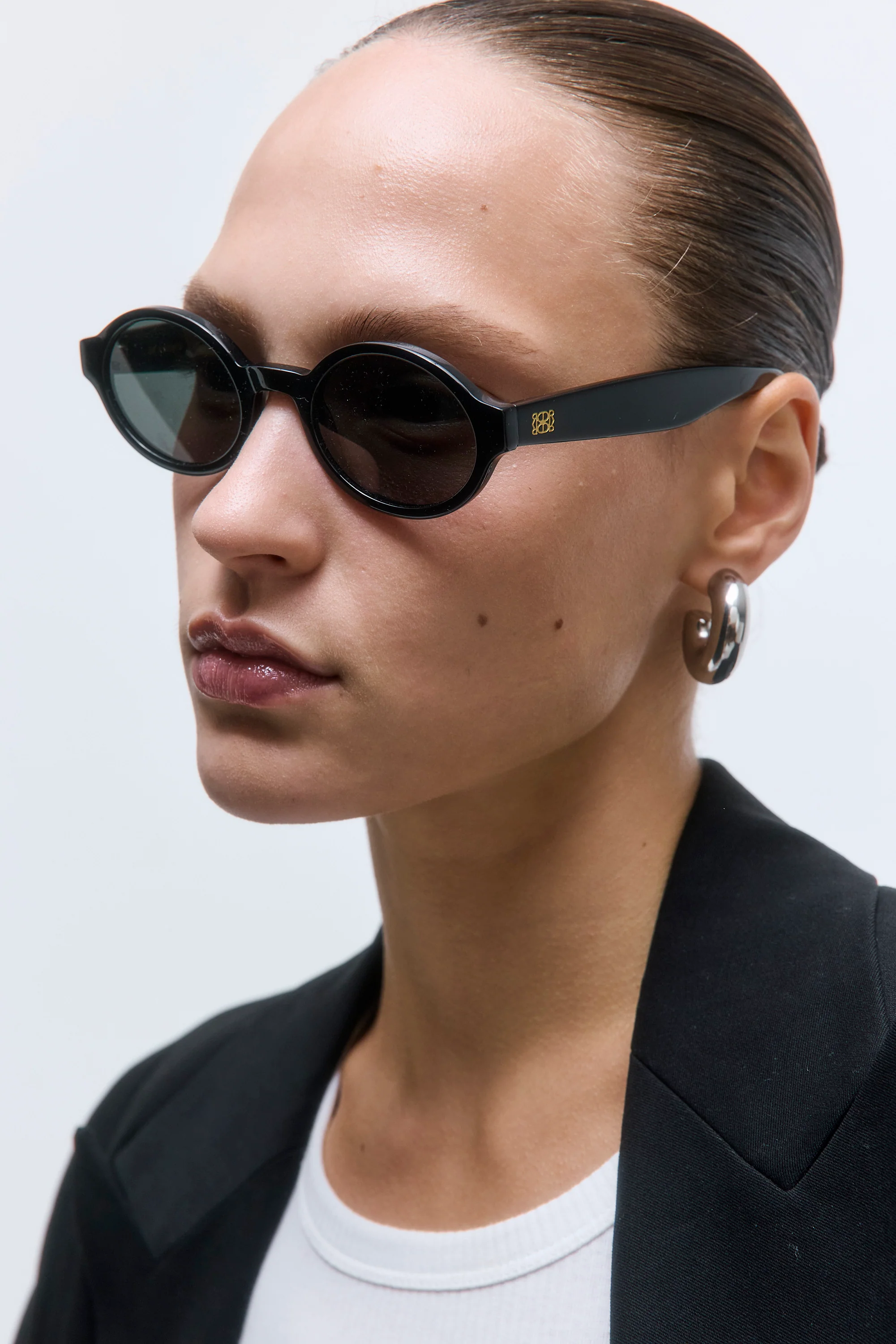 Round Sunglasses - Image 5