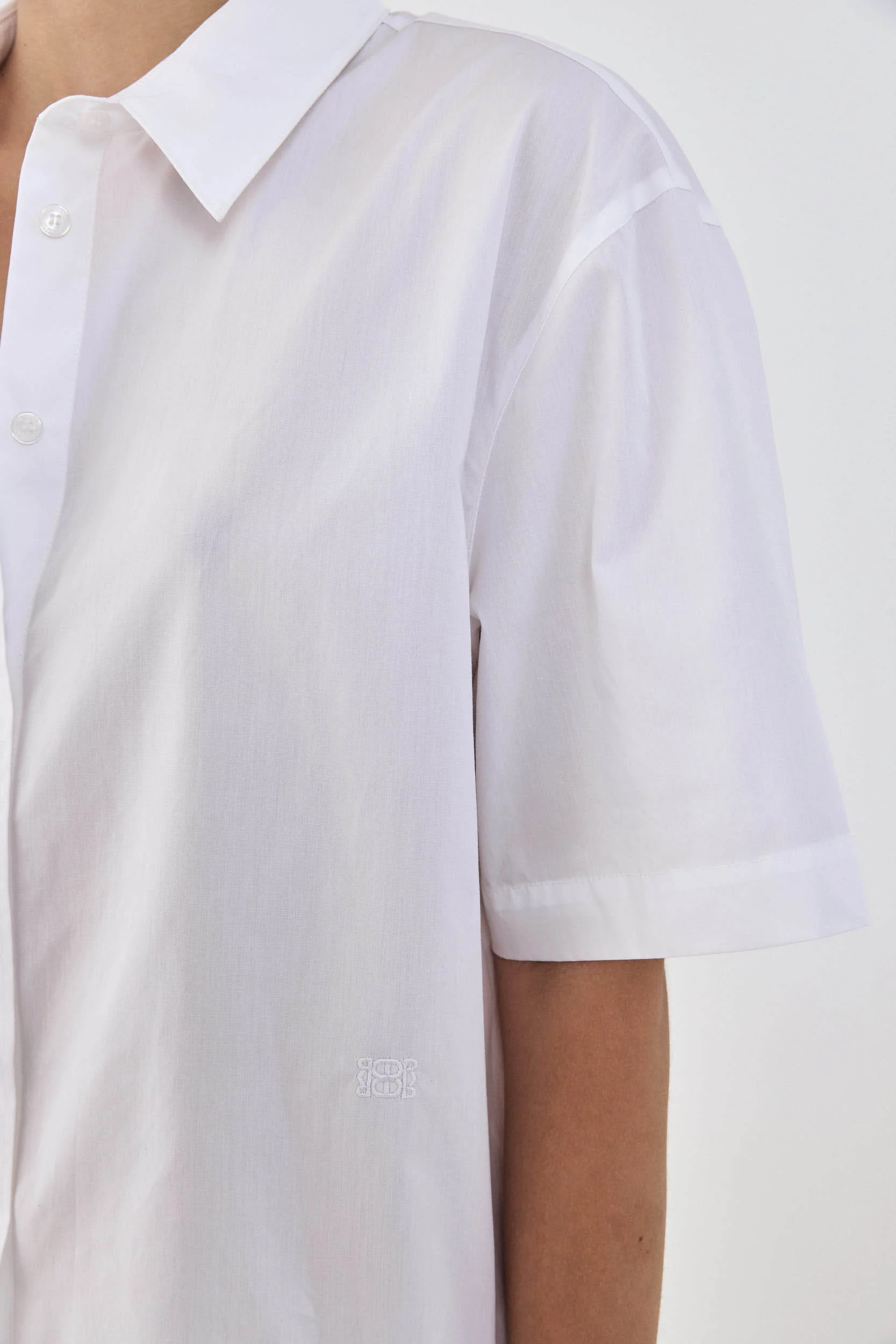 Short Sleeved Poplin Button Down Shirt - Image 8