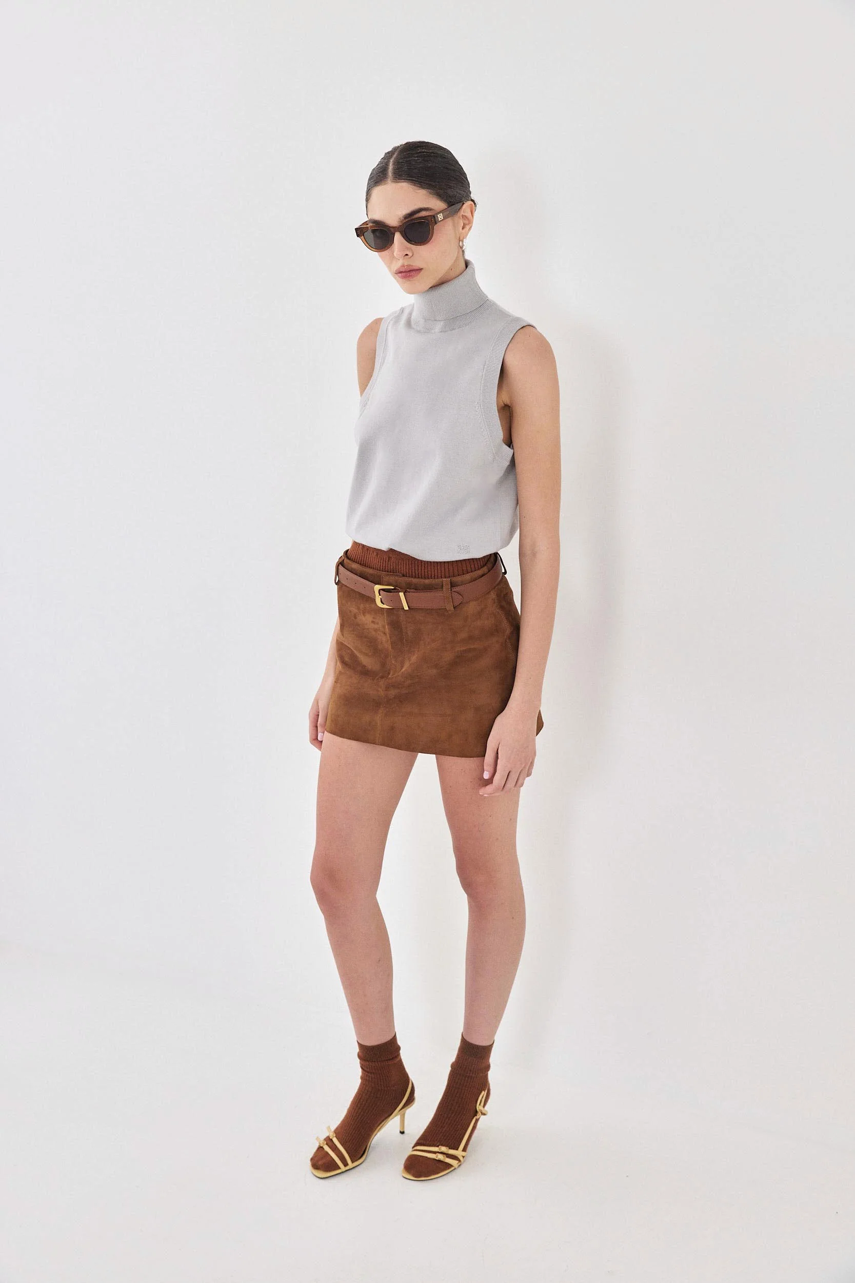 Sleeveless Knit Turtleneck Top - Image 3