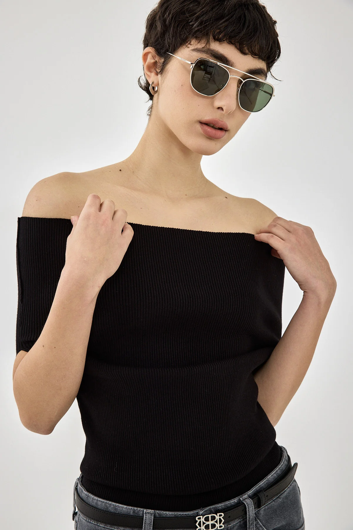 Sleeveless Tight Ribbed Folded Top - Image 7