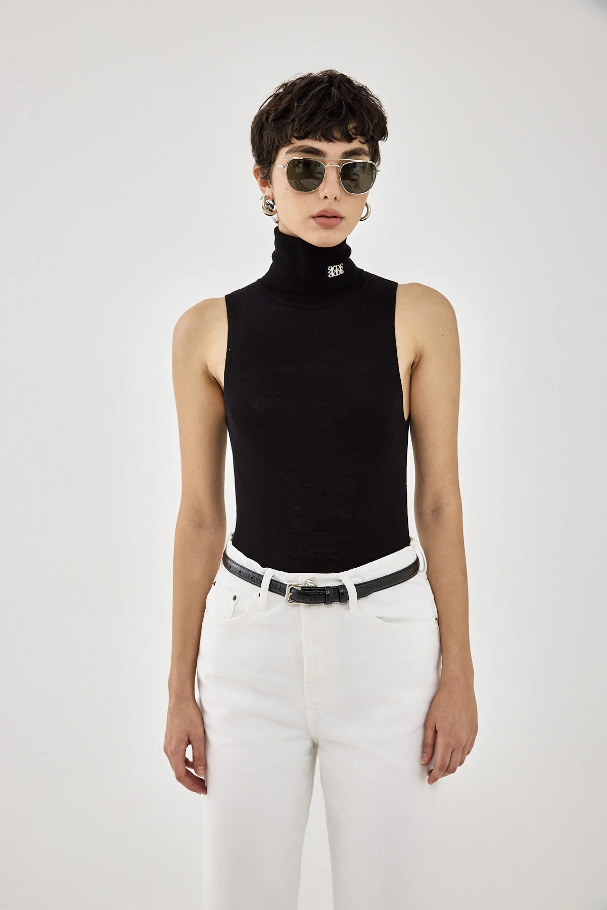 Lightweight Sleeveless Turtleneck Logo Top
