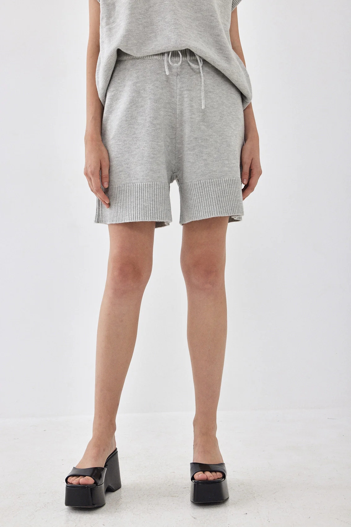 Soft Knitted Bermuda - Image 2
