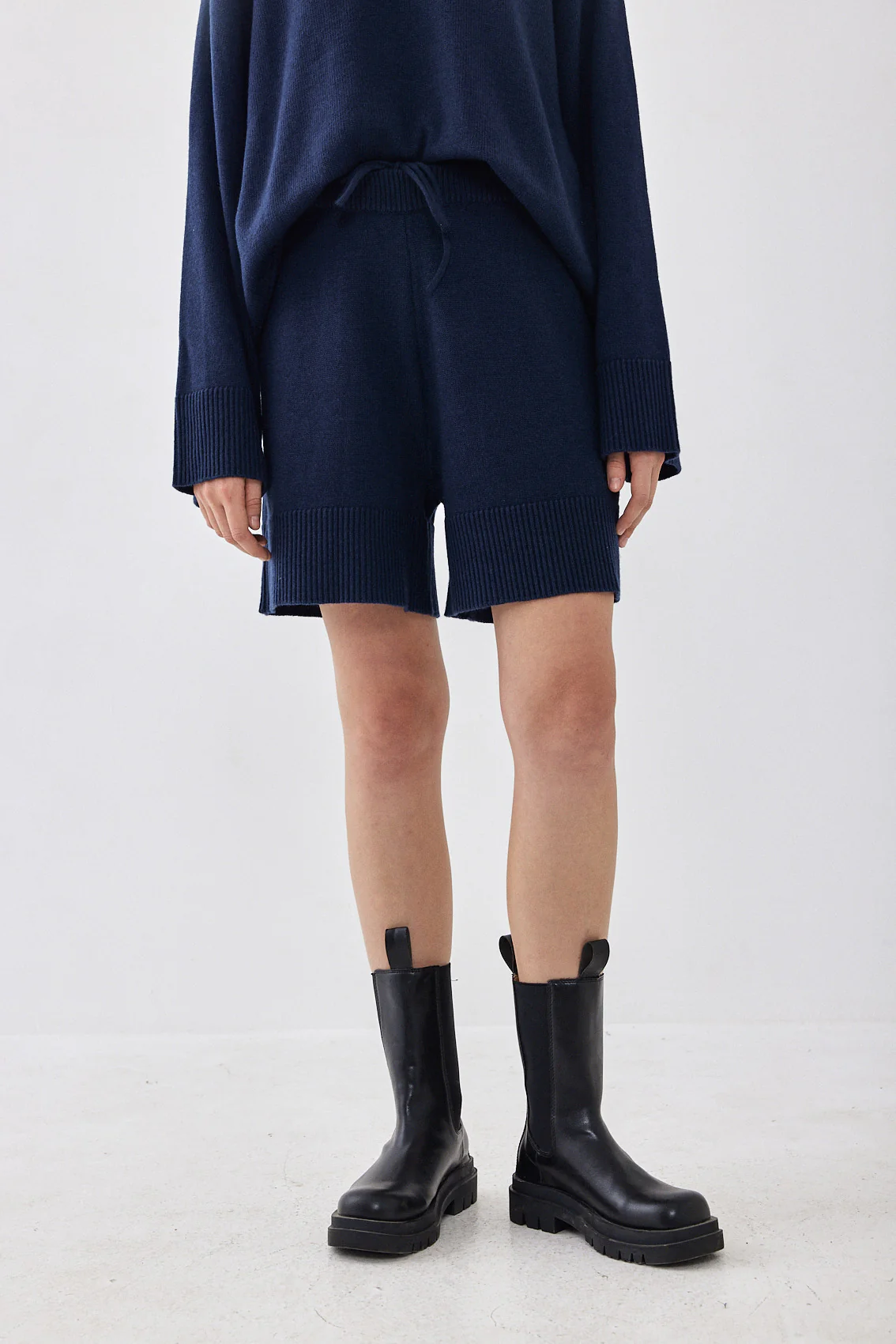 Soft Knitted Bermuda - Image 2