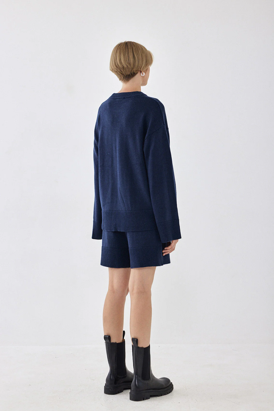 Soft Knitted Bermuda - Image 5