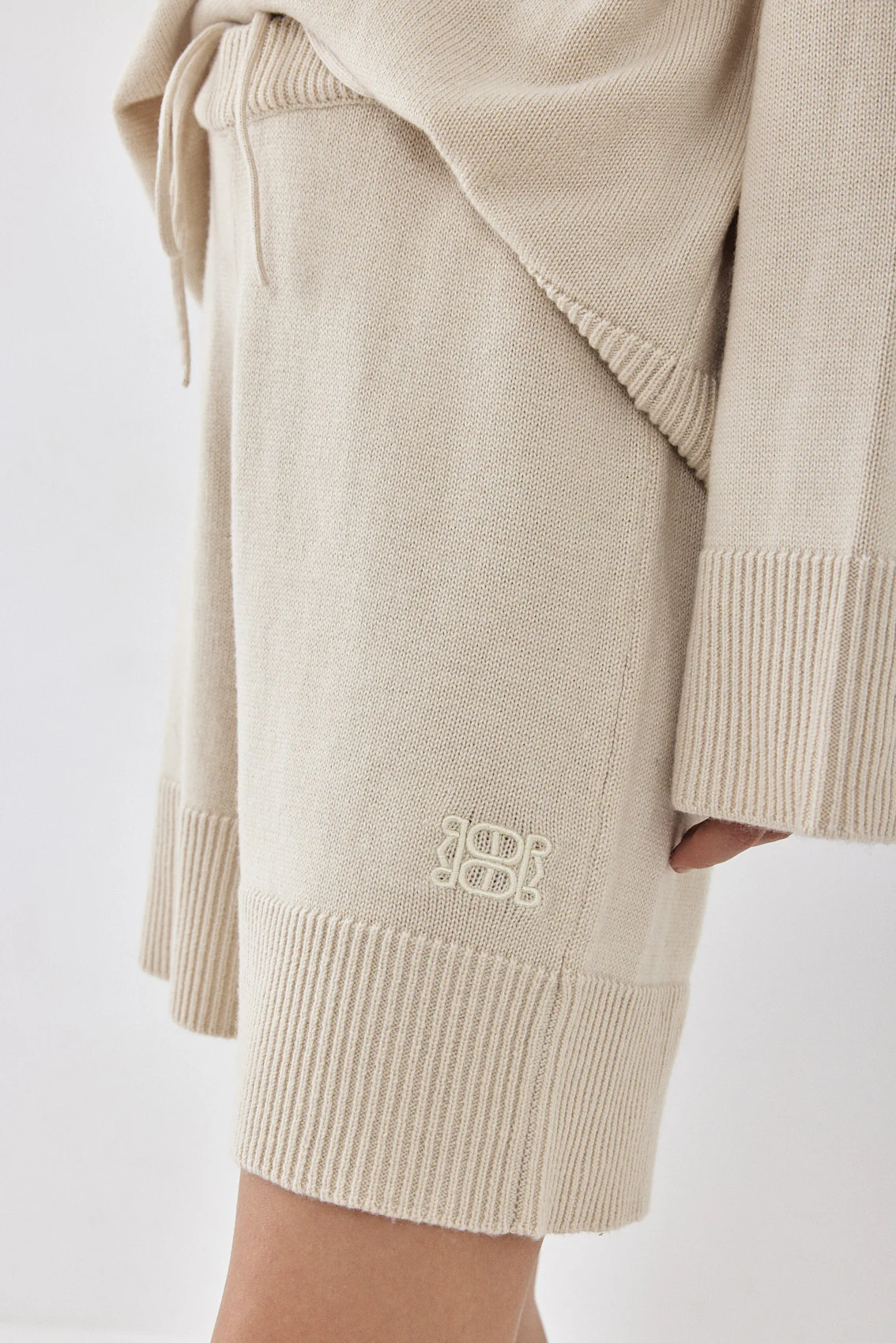Soft Knitted Bermuda - Image 6