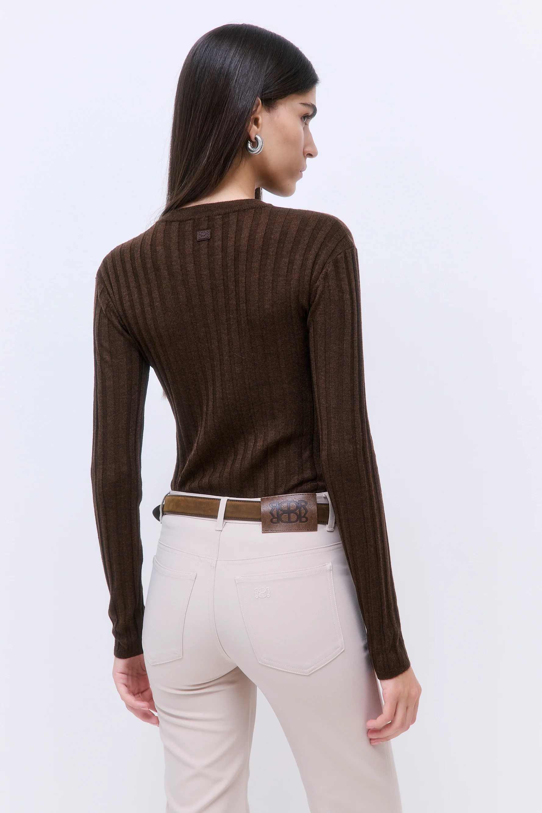 Soft Ribbed V Neck - Image 5