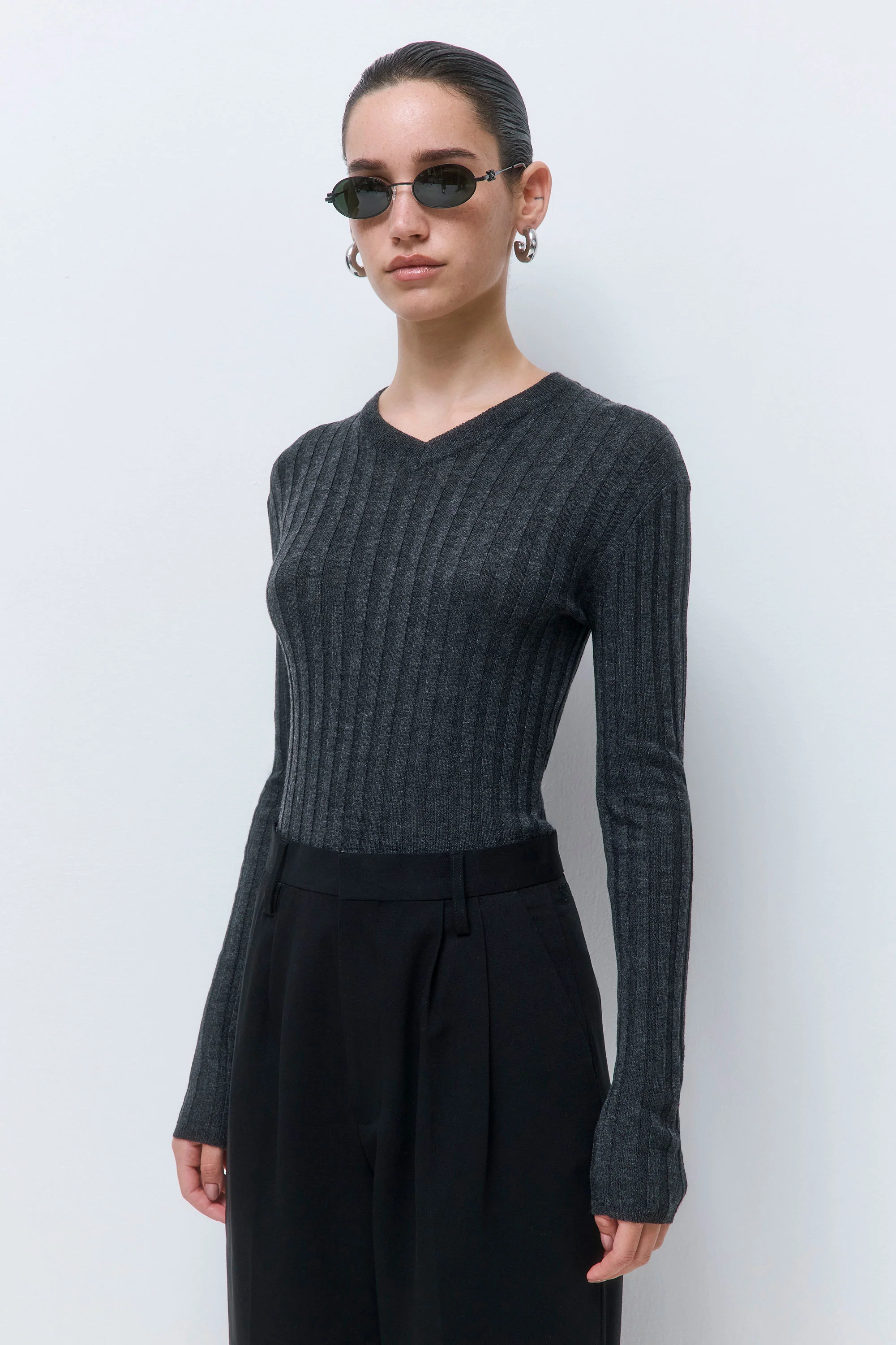 Soft Ribbed V Neck - Image 4
