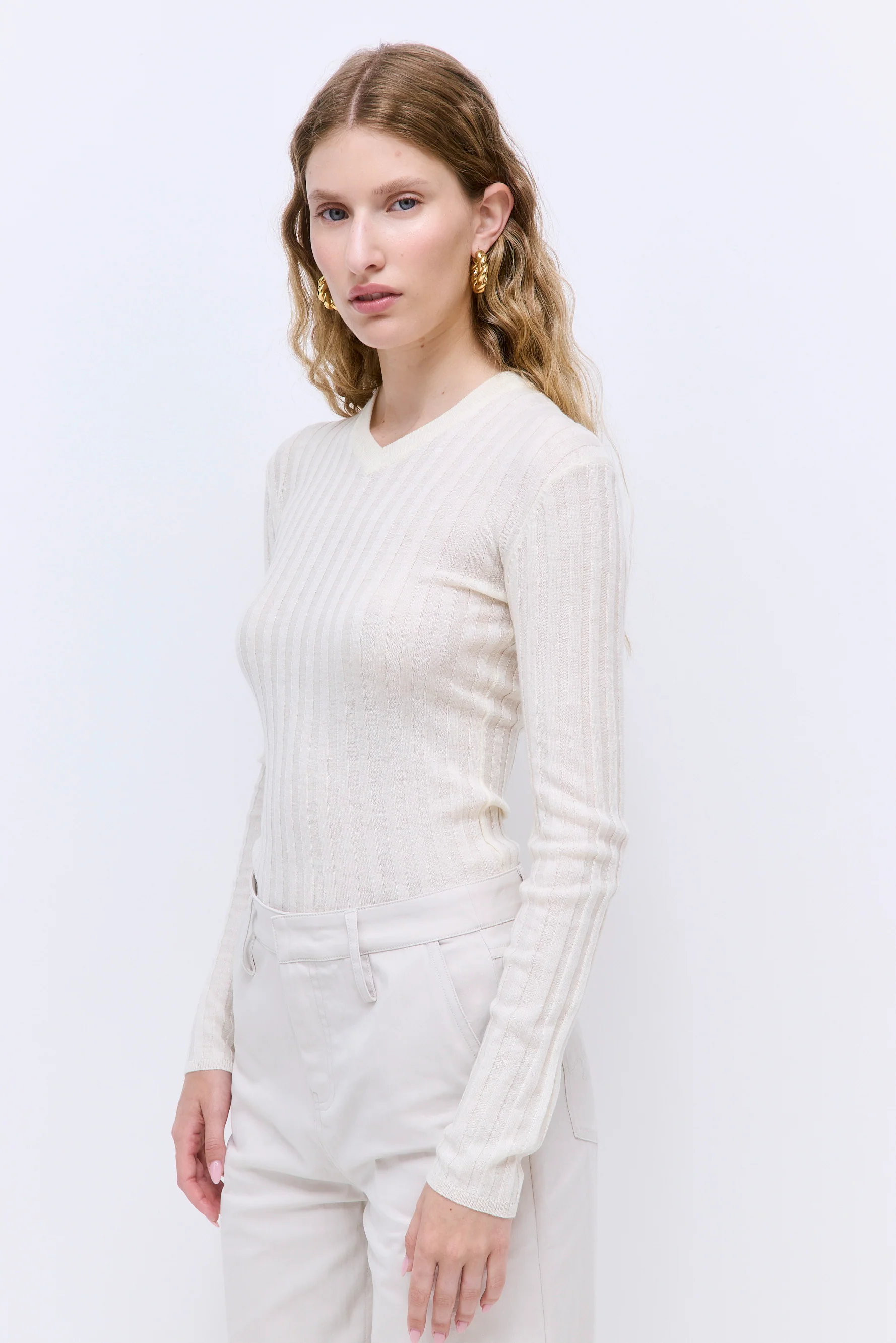 Soft Ribbed V Neck - Image 4