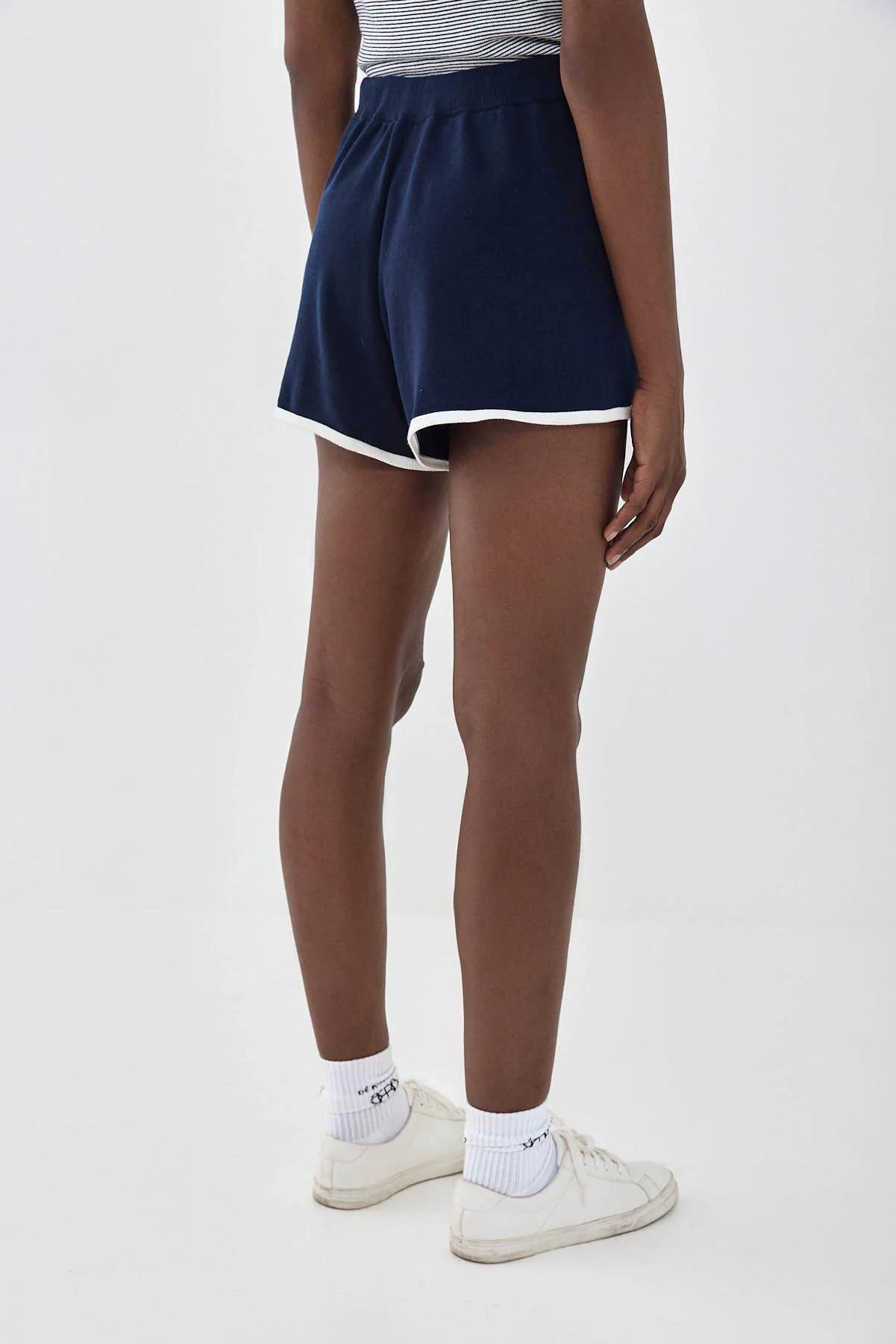 Sporty Knitted Shorts - Image 5