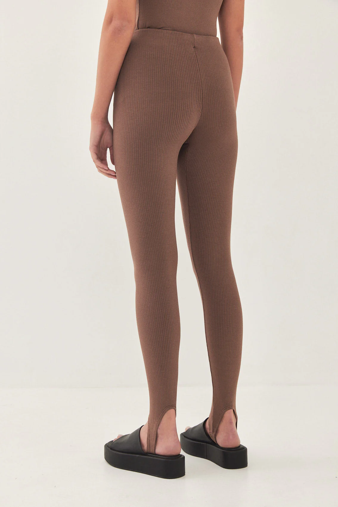 Stirrup Ribbed Leggings - Image 6
