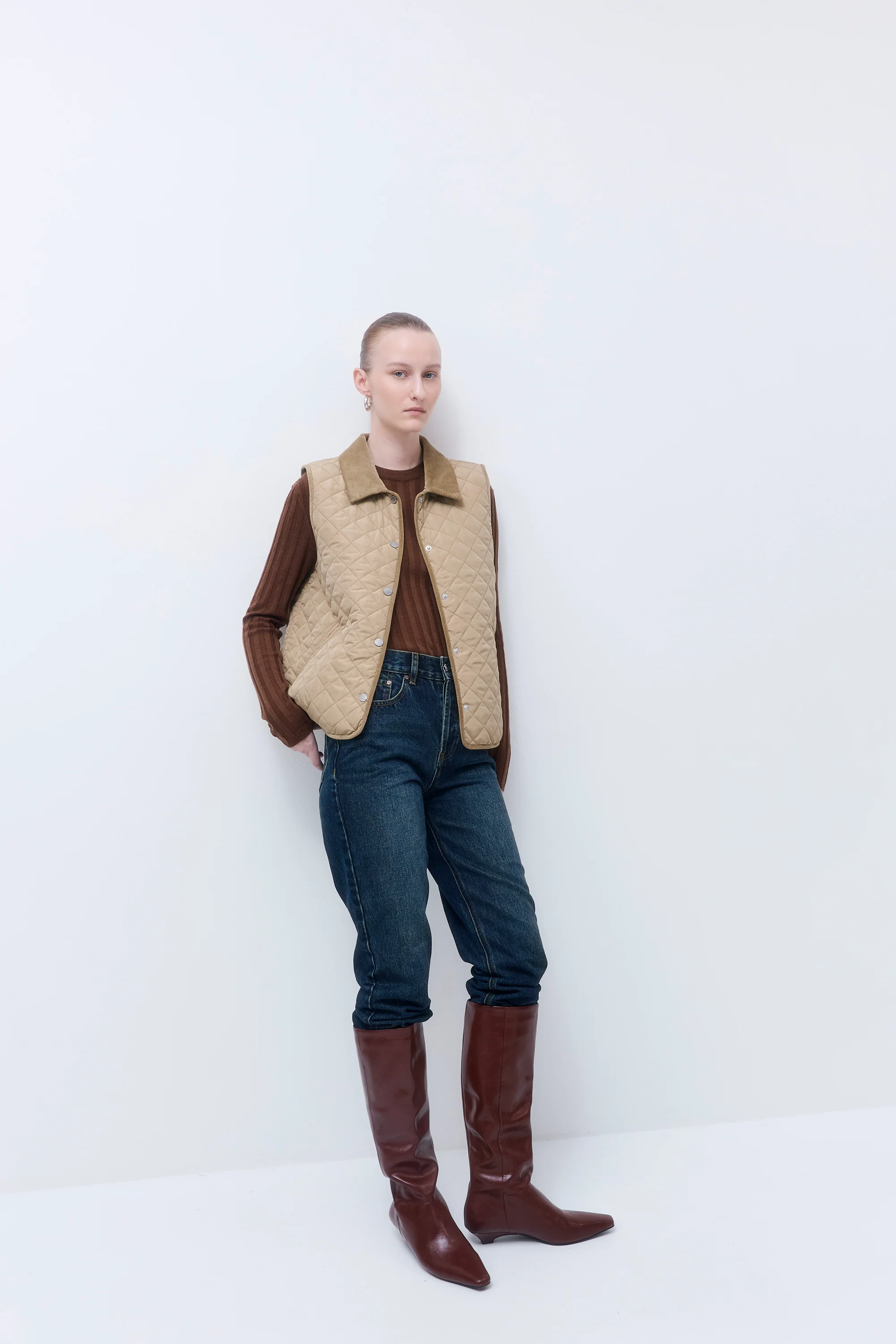 Straight Fit Quilted Vest - Image 3