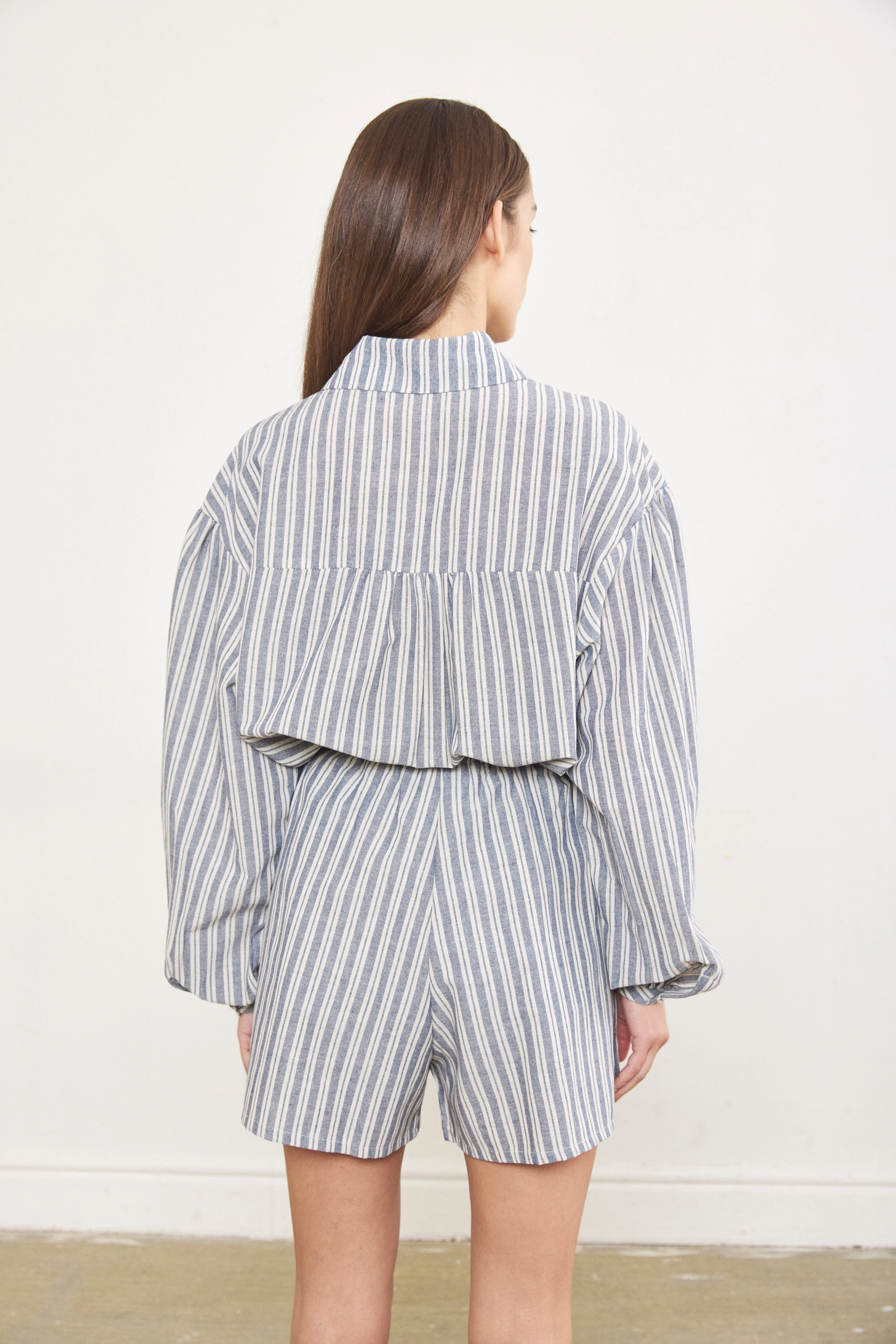 Striped Linen Buttoned Blouse - Image 7