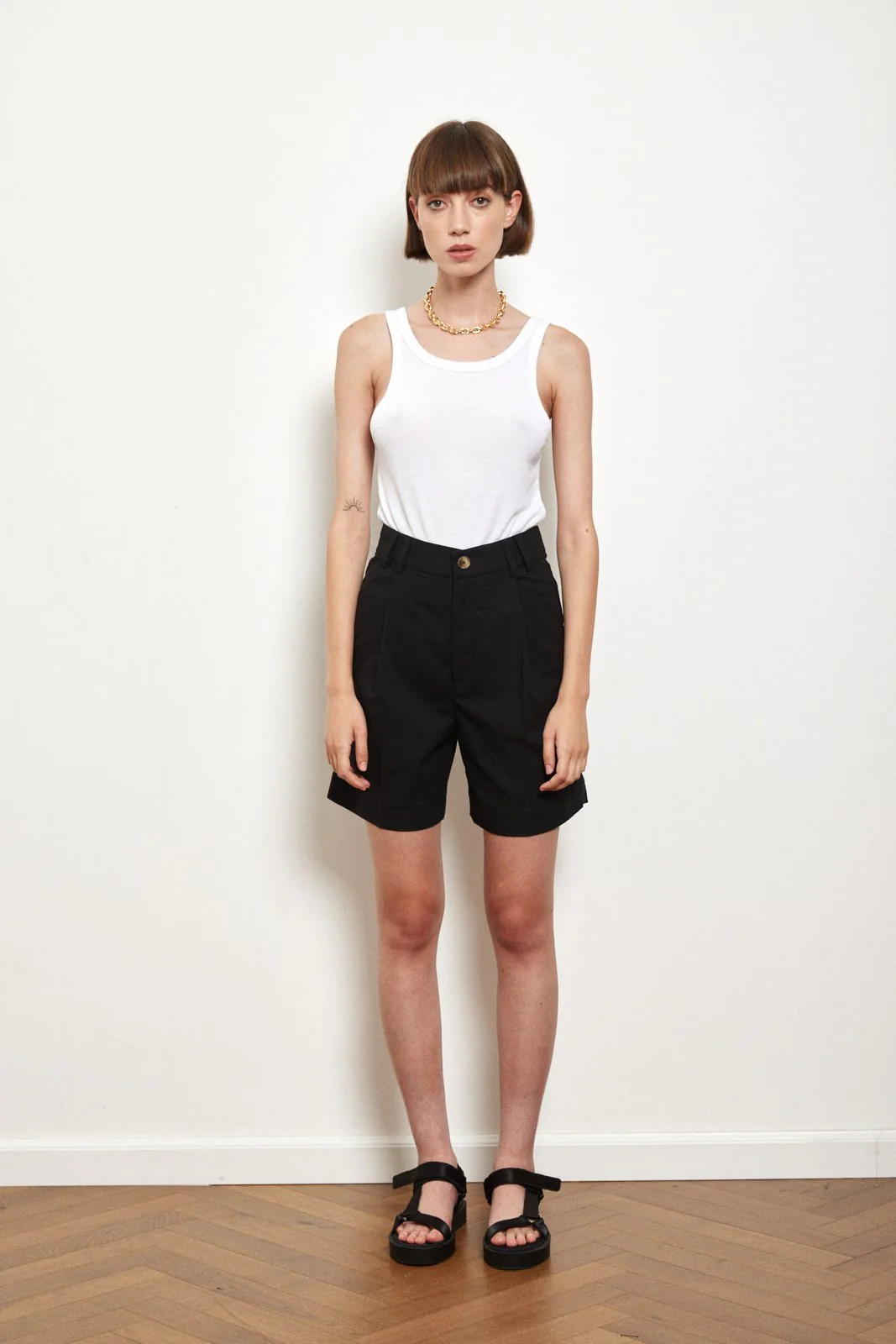 Tailored Blended Linen Bermuda