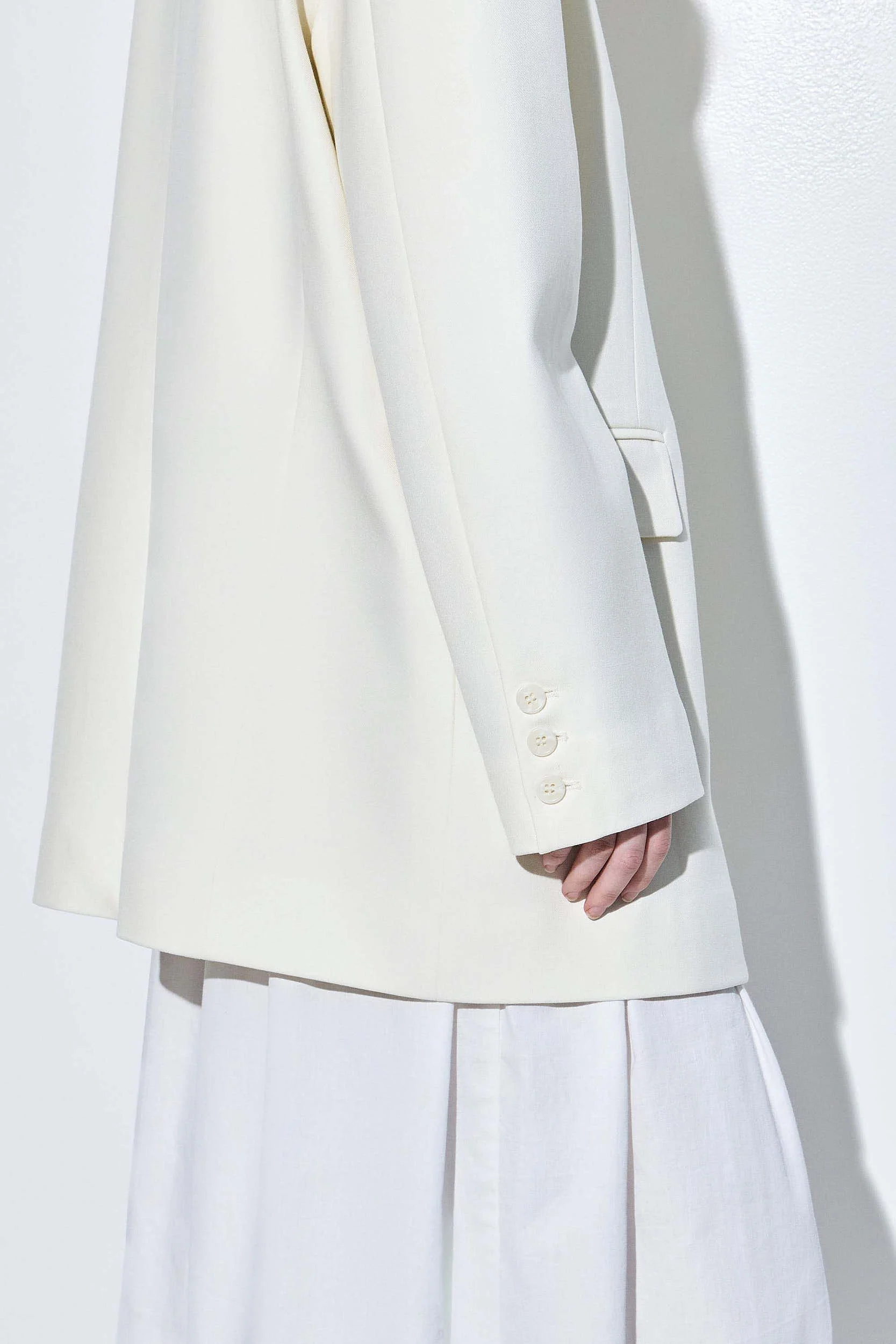 Tailored Oversized Daddy Blazer - Image 6