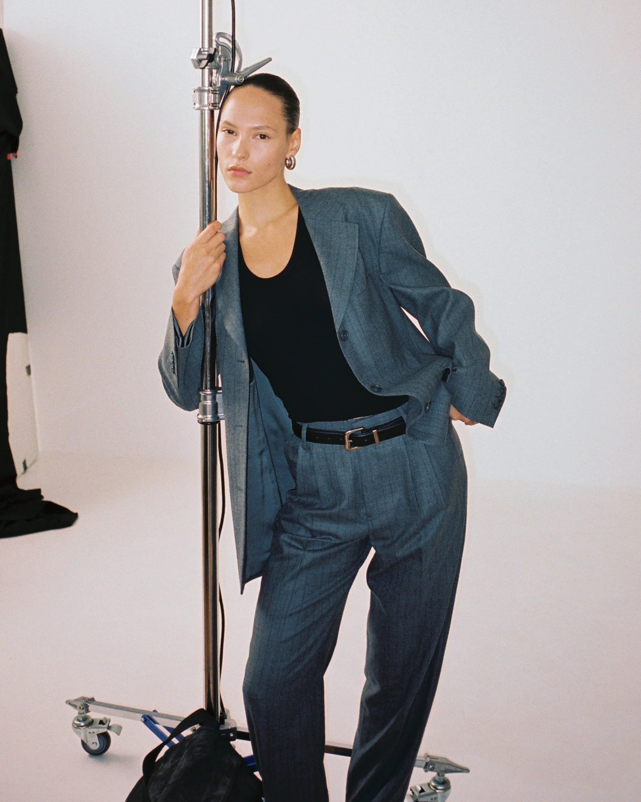 Tapered Leg Wool Daddy Pants - Image 11