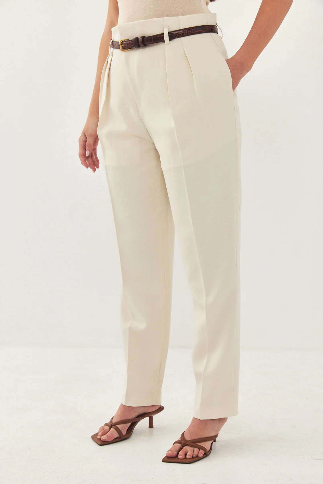 Tapered Pleat Daddy Pants - Image 13