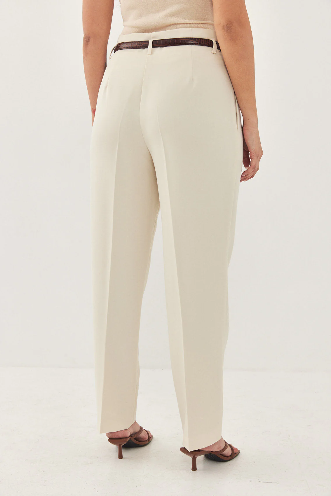 Tapered Pleat Daddy Pants - Image 14
