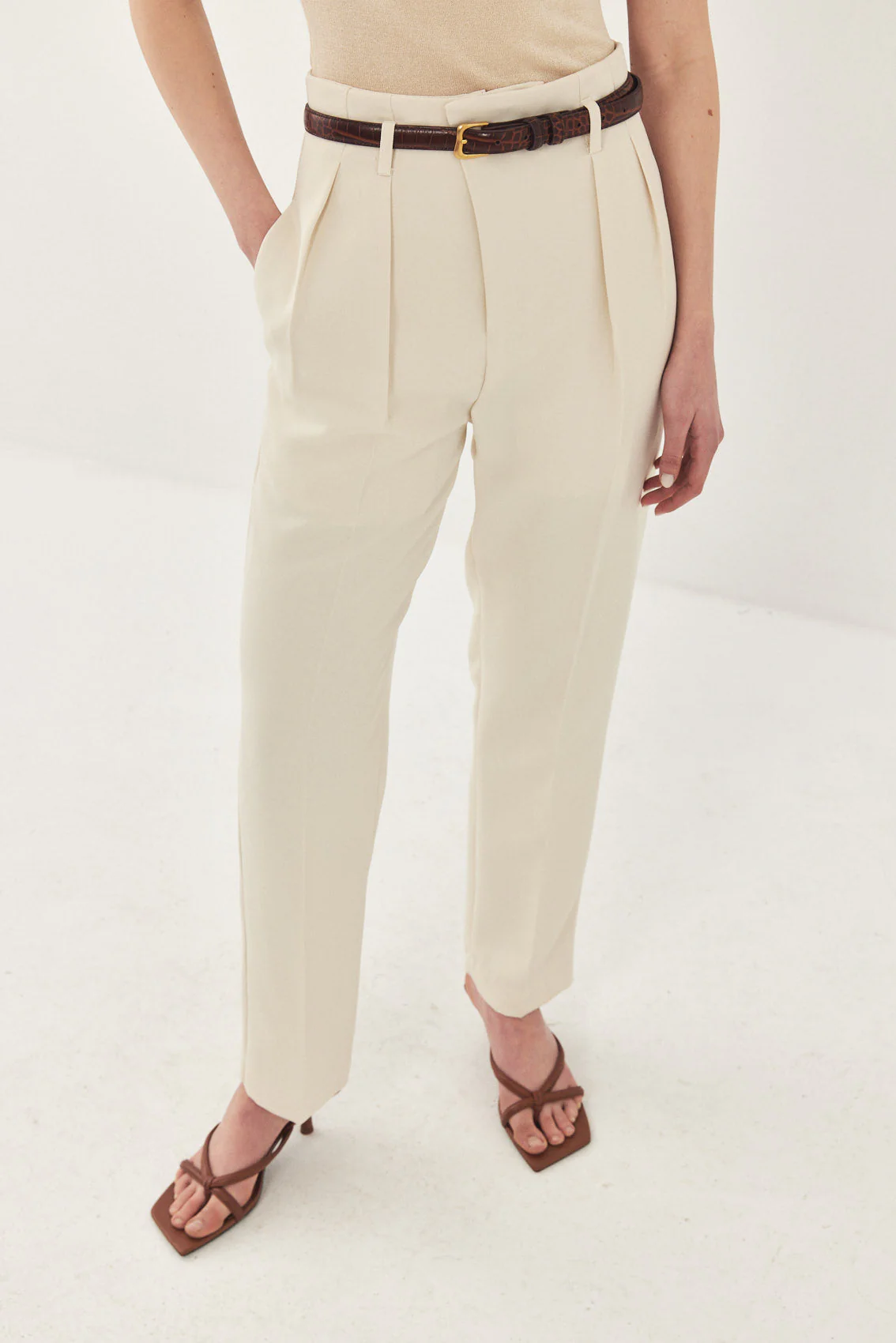 Tapered Pleat Daddy Pants - Image 3