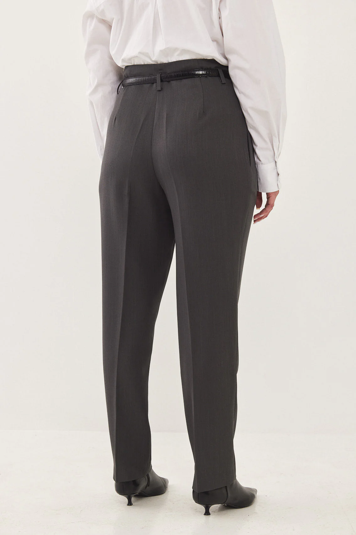 Tapered Pleat Daddy Pants - Image 11
